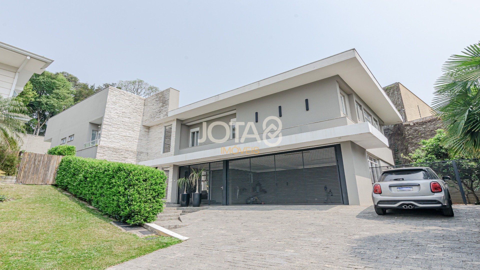 CASA MARAVILHOSA COM 4 SUITES  EM CONDOMINIO NO CAMPO COMPRIDO