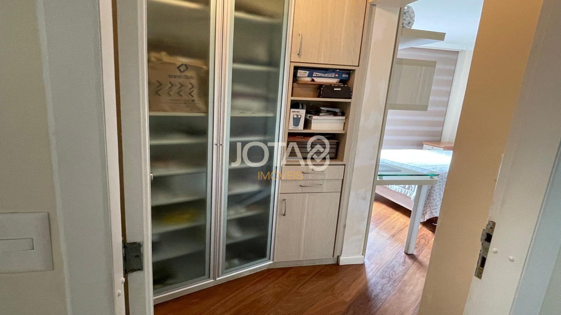 APARTAMENTO 3 DORMITÓRIOS, 2 VAGAS, FACE NORTE NO BATEL