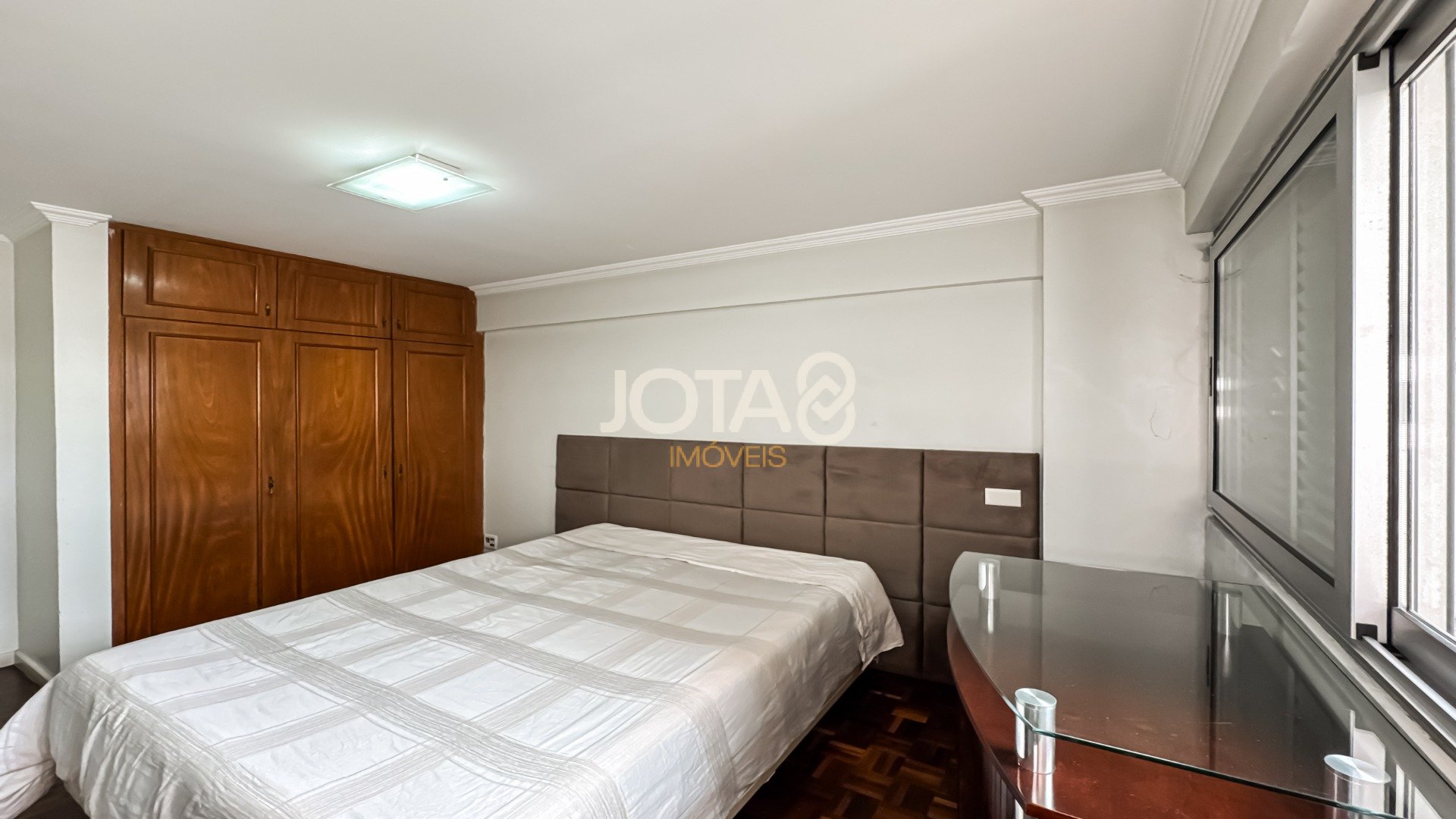 APARTAMENTO 3 DORMITÓRIOS, 2 VAGAS, FACE NORTE NA PRAÇA ESPANHA