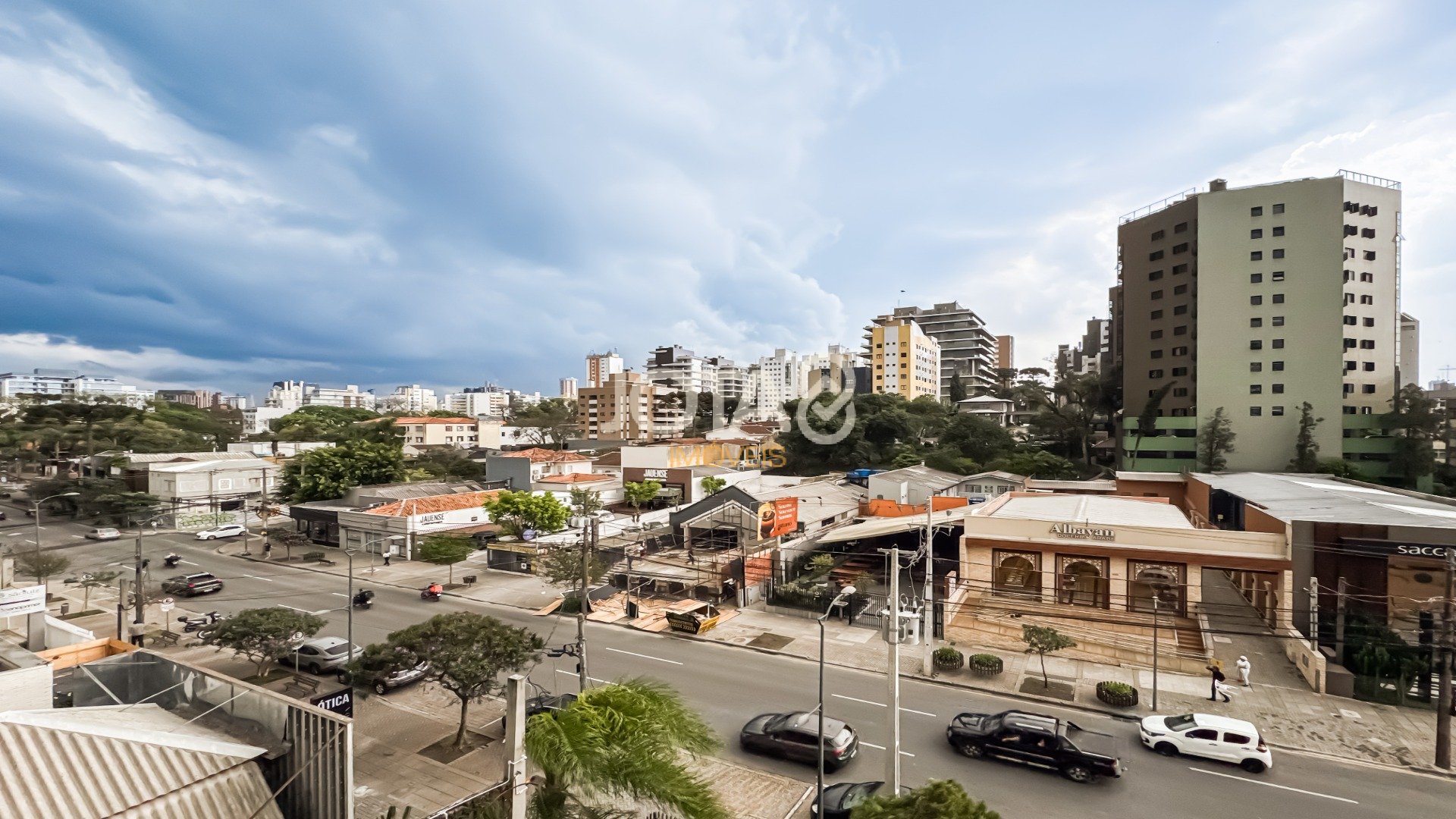 APARTAMENTO 3 DORMITÓRIOS, 2 VAGAS, FACE NORTE NA PRAÇA ESPANHA