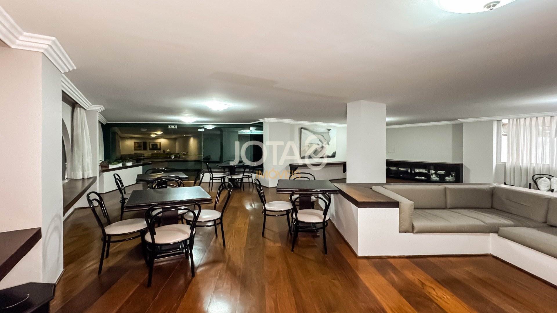 APARTAMENTO 3 DORMITÓRIOS, 2 VAGAS, FACE NORTE NA PRAÇA ESPANHA