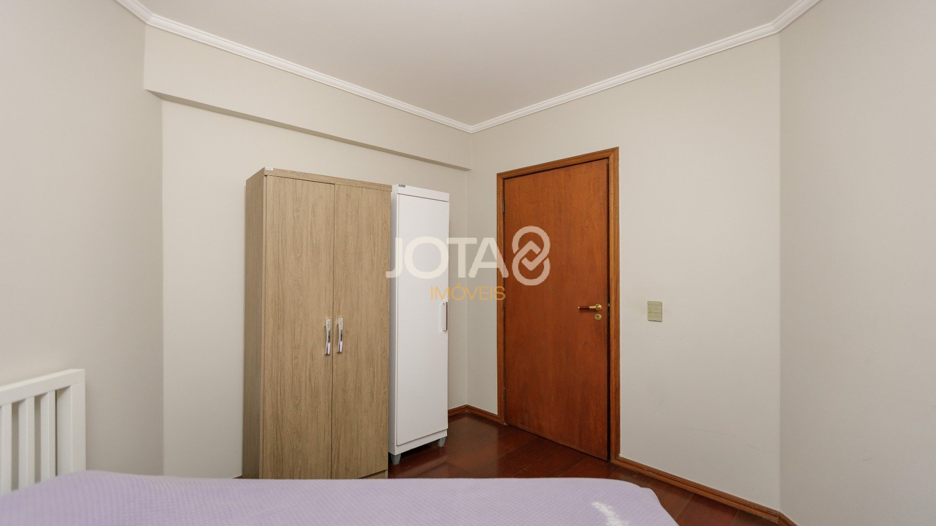 APARTAMENTO COM 4 QUARTOS NO CHAMPAGNAT