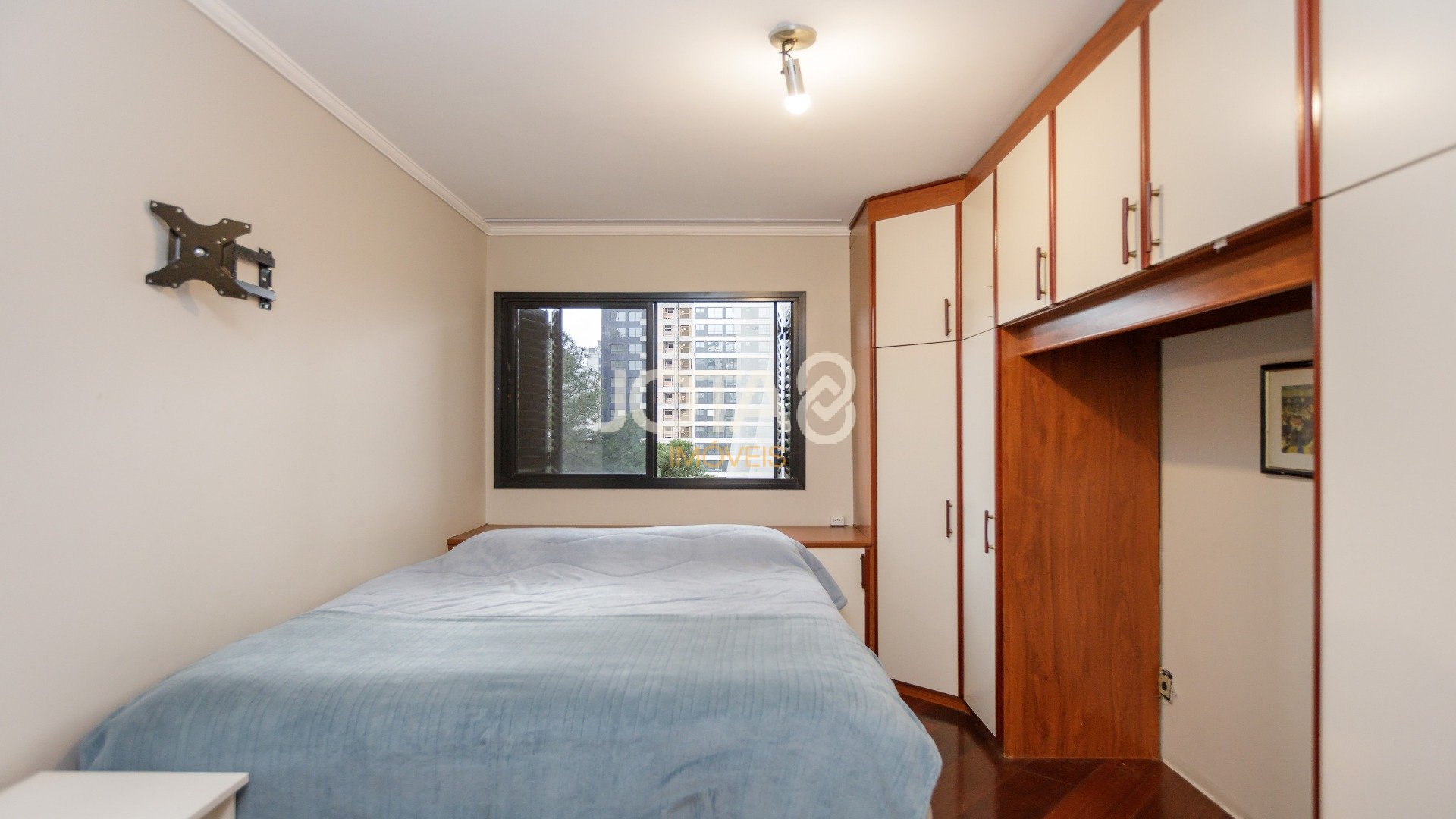 APARTAMENTO COM 4 QUARTOS NO CHAMPAGNAT