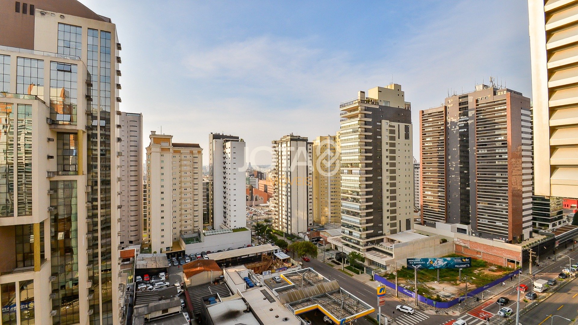 APTO ANDAR ALTO E  BEM LOCALIZADO NA PRAÇA DO JAPÃO!