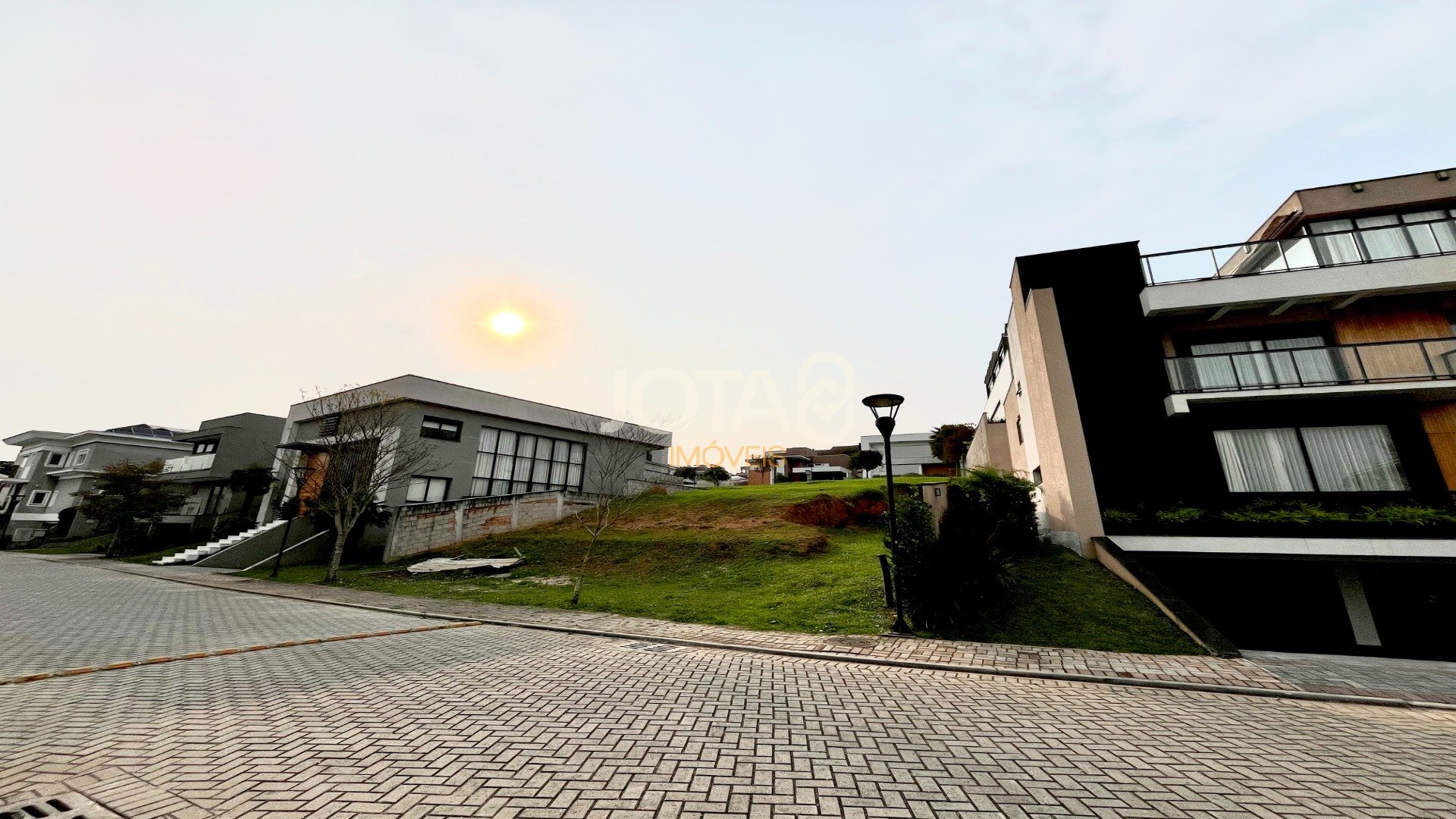 TERRENO CONDOMINIO BARIGUI  PARK ROYALE SANTO INACIO
