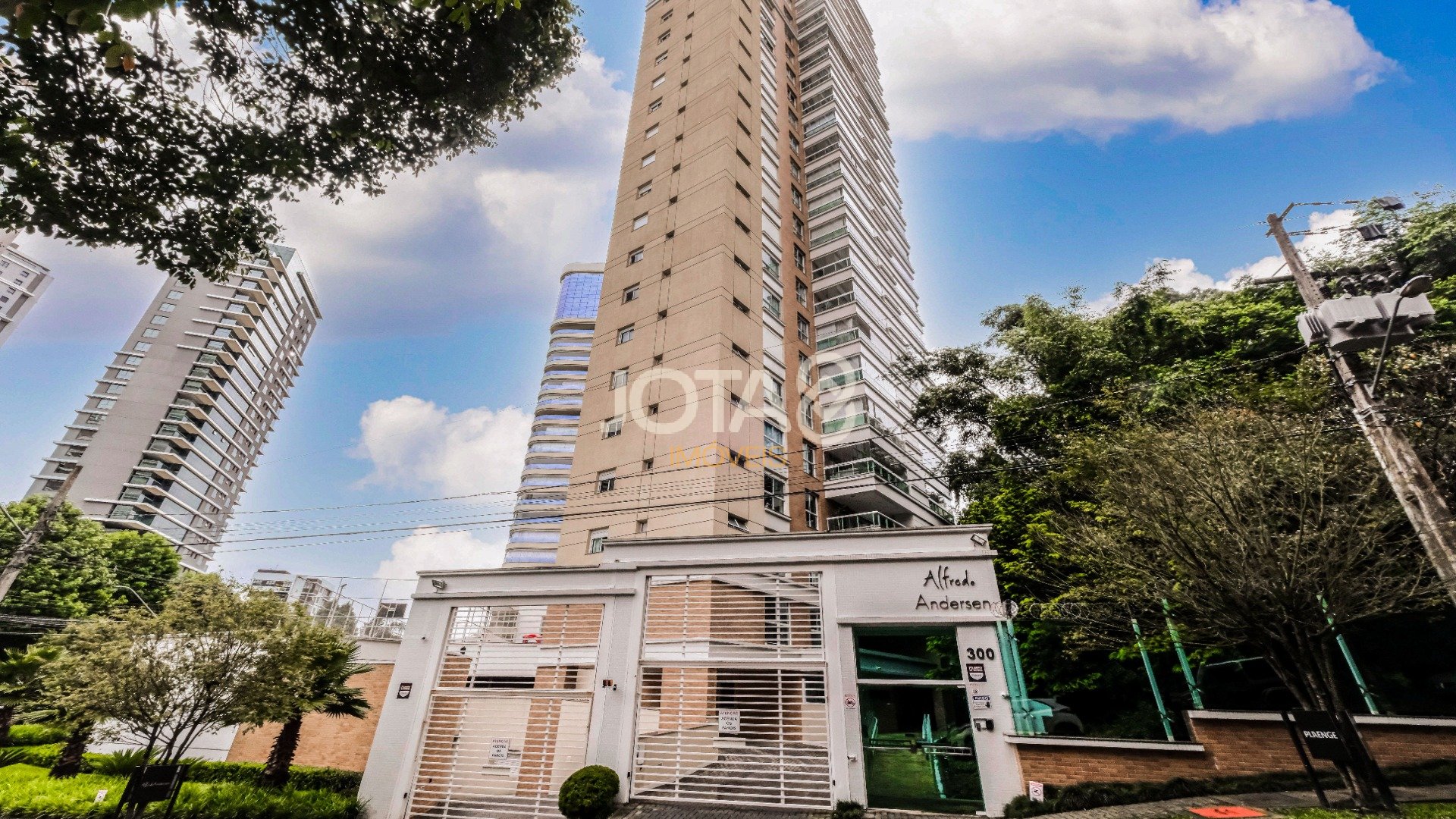 Foto de destaque Apartamento 3 suítes e 3 vagas no ecoville!