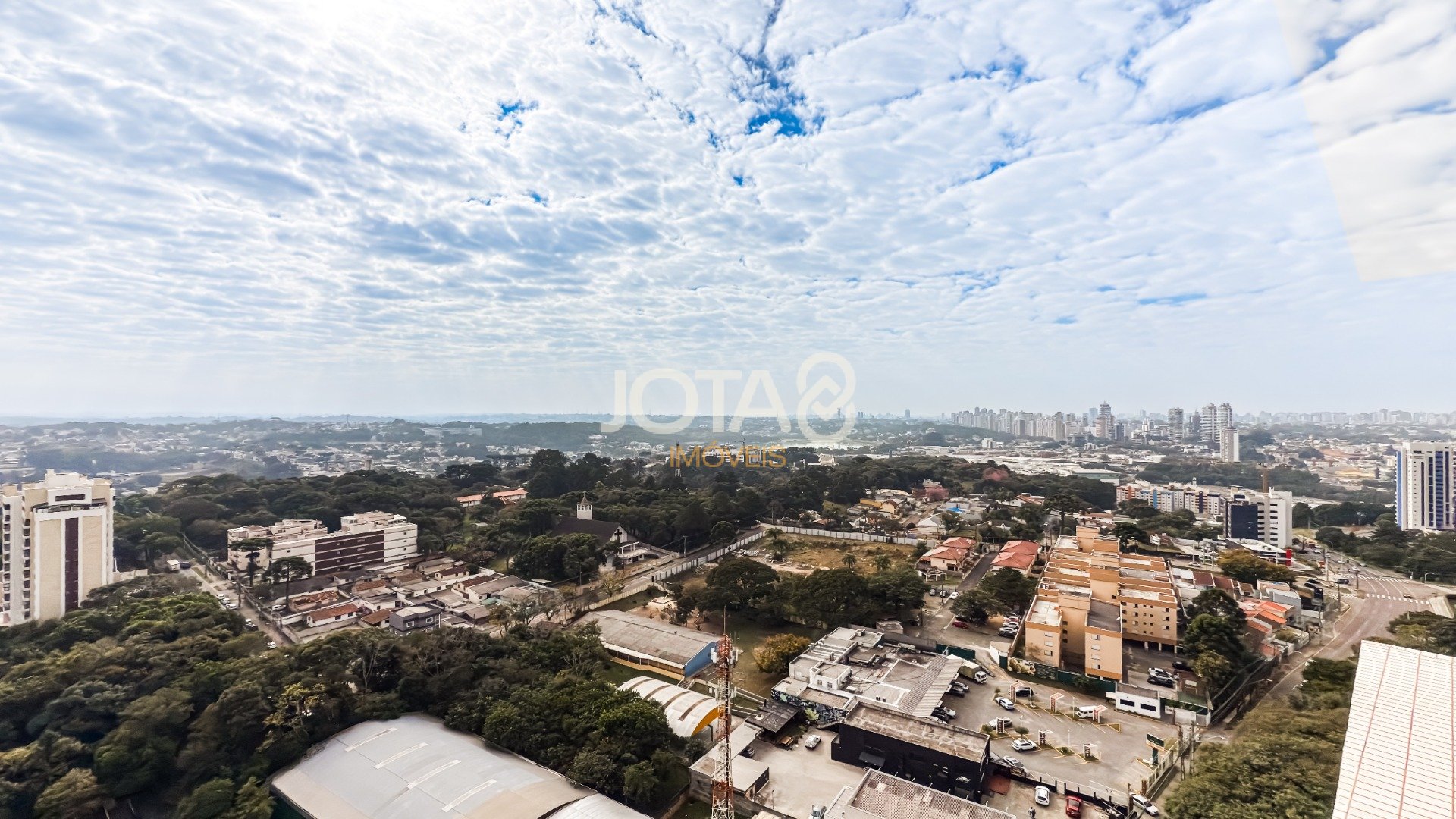 BELÍSSIMO APARTAMENTO, MOBILIADO,  NO CORAÇÃO DO ECOVILLE