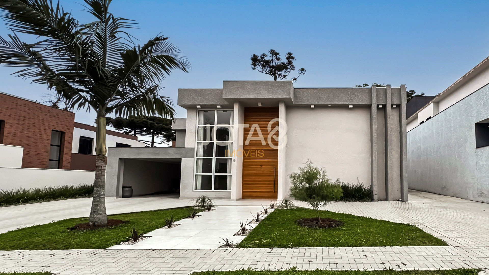 CASA MODERNA EM CONDOMÍNIO COM 4 QUARTOS EM SANTA FELICIDADE!