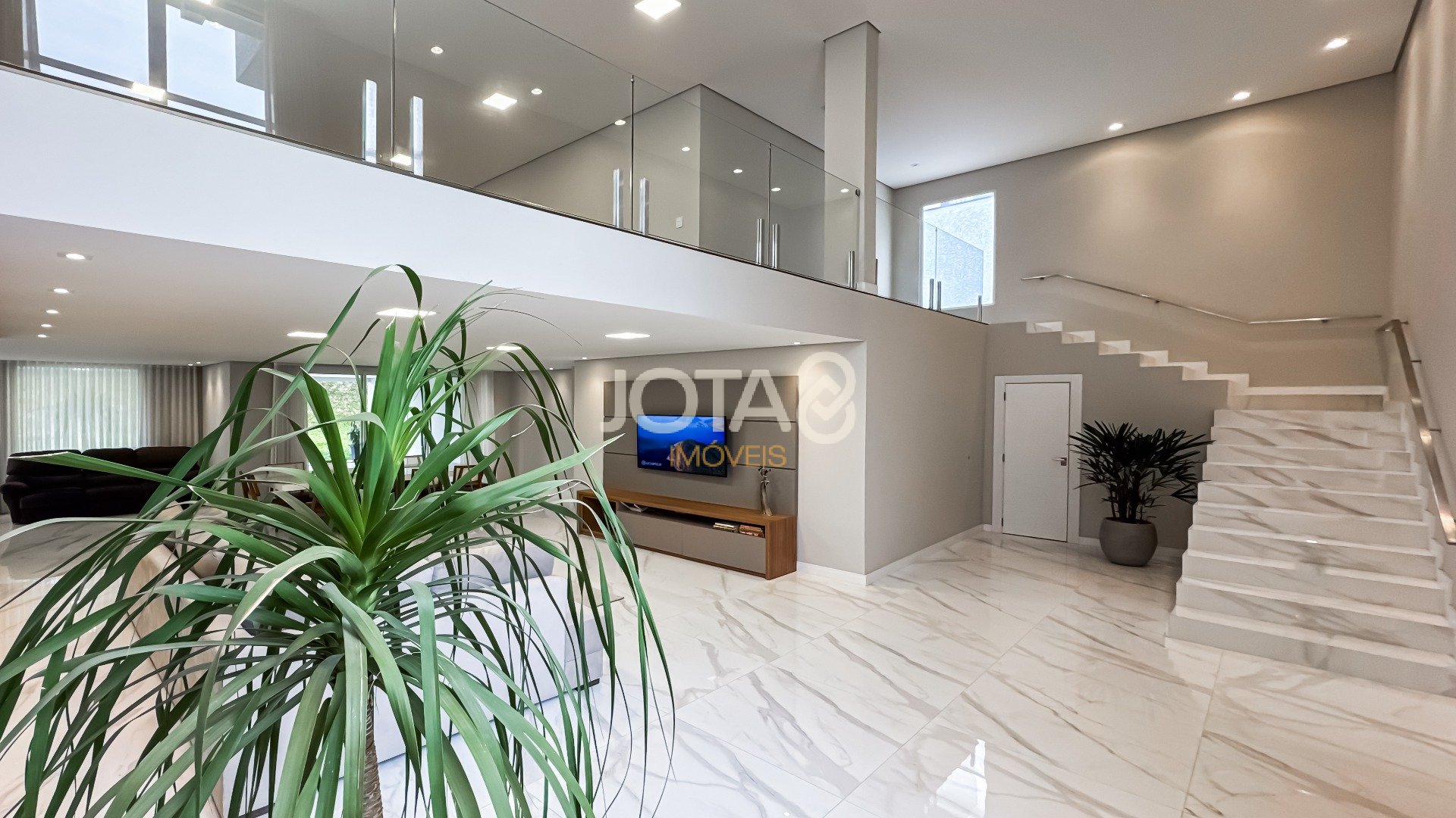 CASA MODERNA EM CONDOMÍNIO COM 4 QUARTOS EM SANTA FELICIDADE!