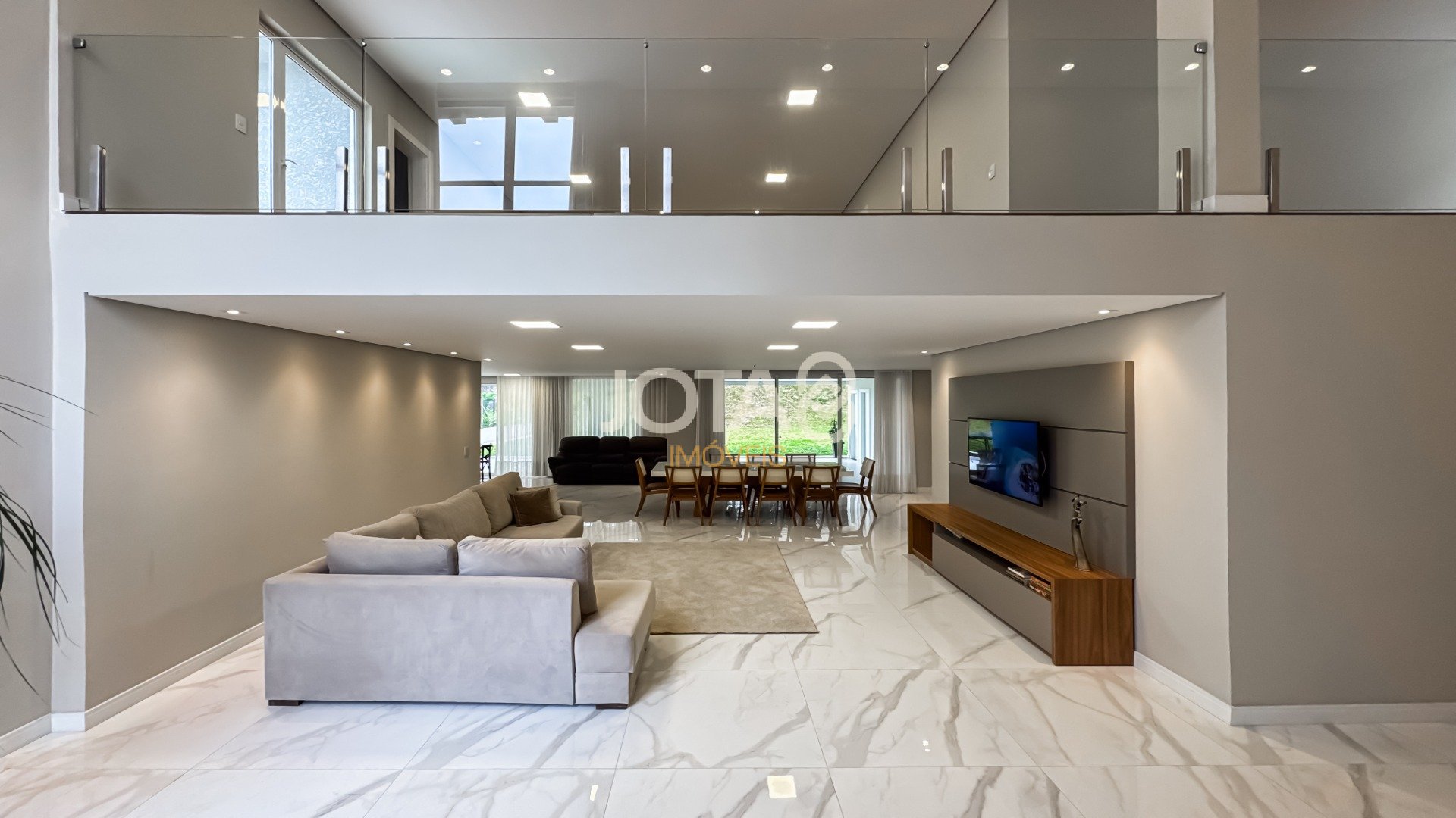 CASA MODERNA EM CONDOMÍNIO COM 4 QUARTOS EM SANTA FELICIDADE!