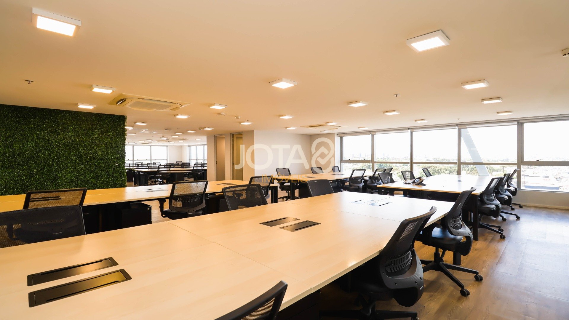 ESPAÇO COMERCIAL PRONTO PARA O SEU NEGÓCIO