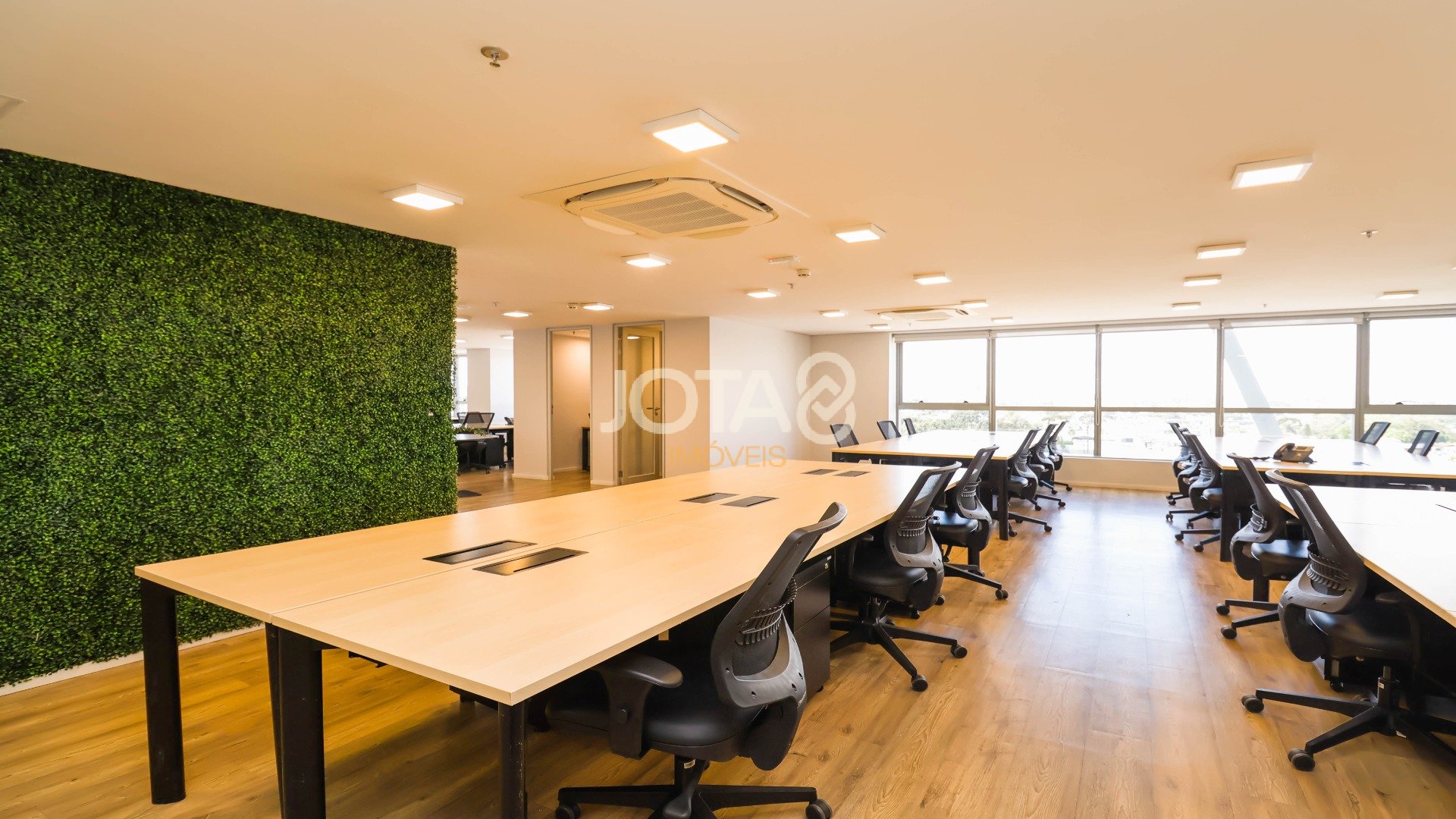 ESPAÇO COMERCIAL PRONTO PARA O SEU NEGÓCIO