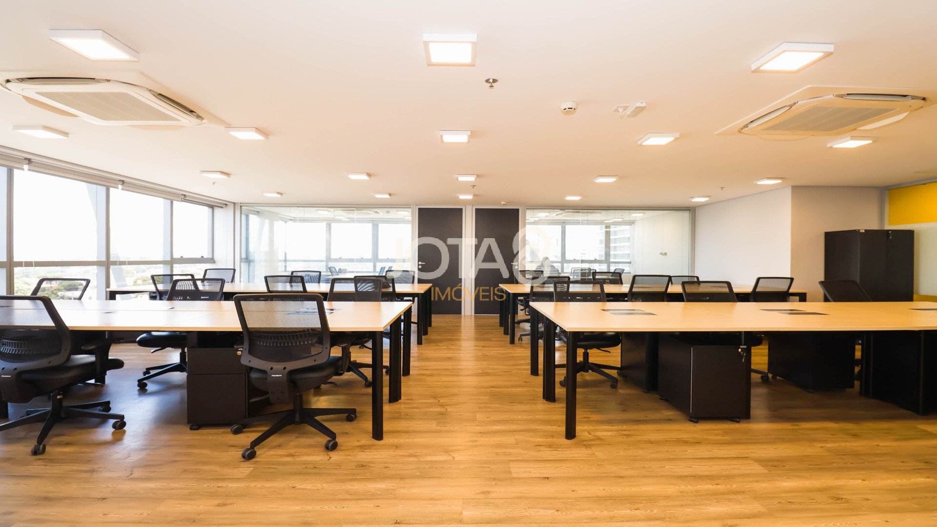 ESPAÇO COMERCIAL PRONTO PARA O SEU NEGÓCIO
