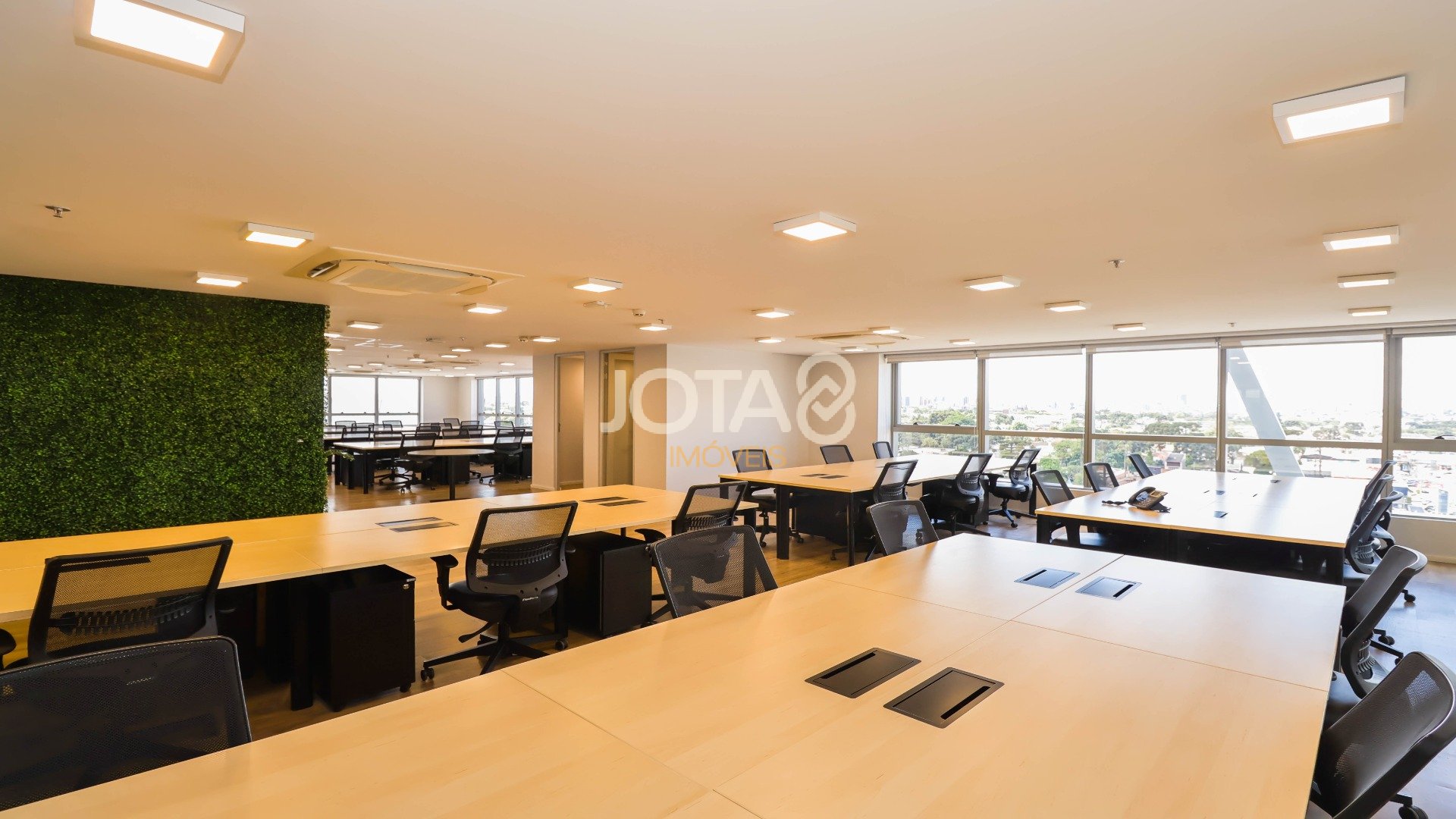 ESPAÇO COMERCIAL PRONTO PARA O SEU NEGÓCIO