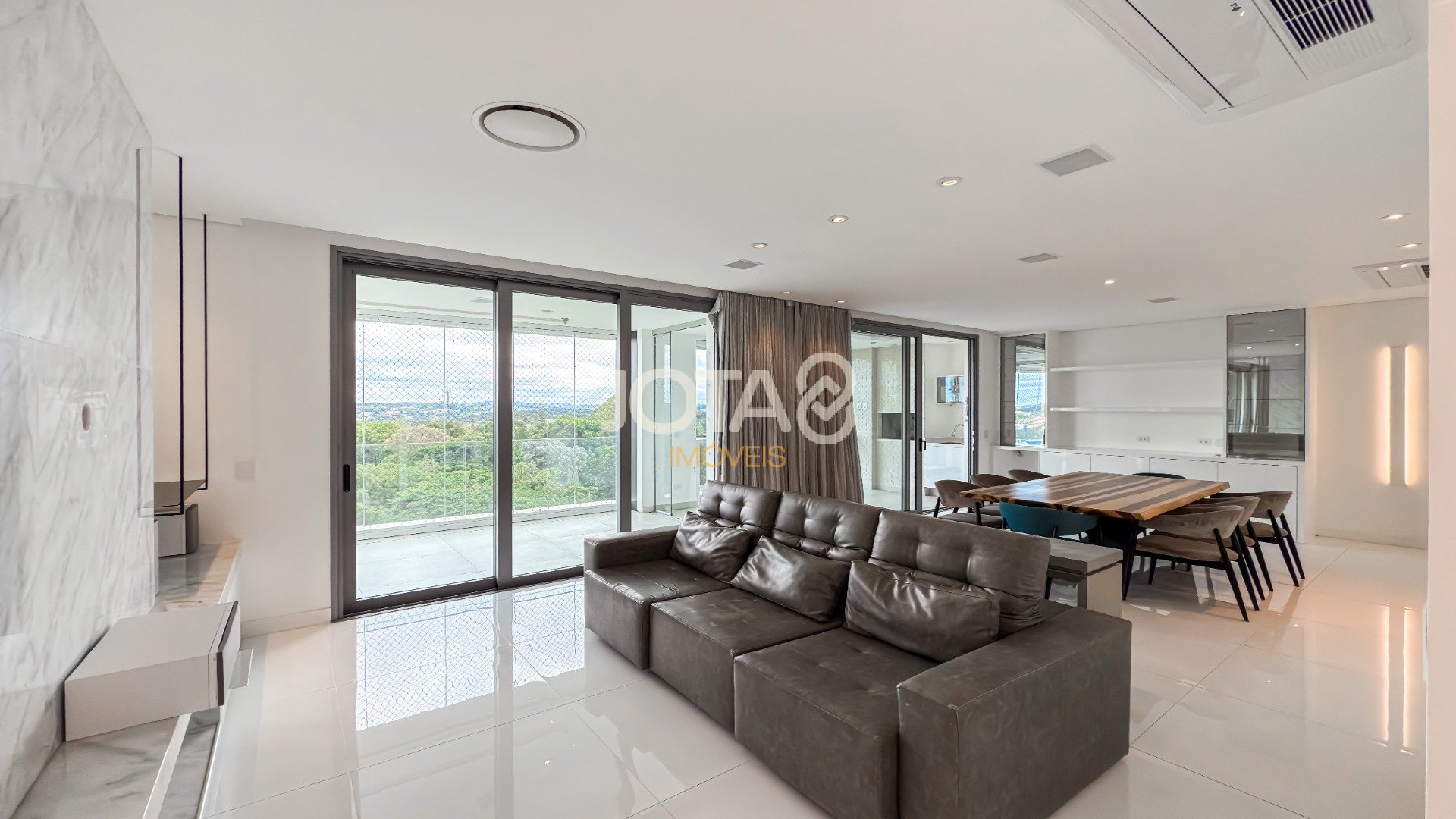 EOS BARIGUI 4 SUITES 3 VAGAS