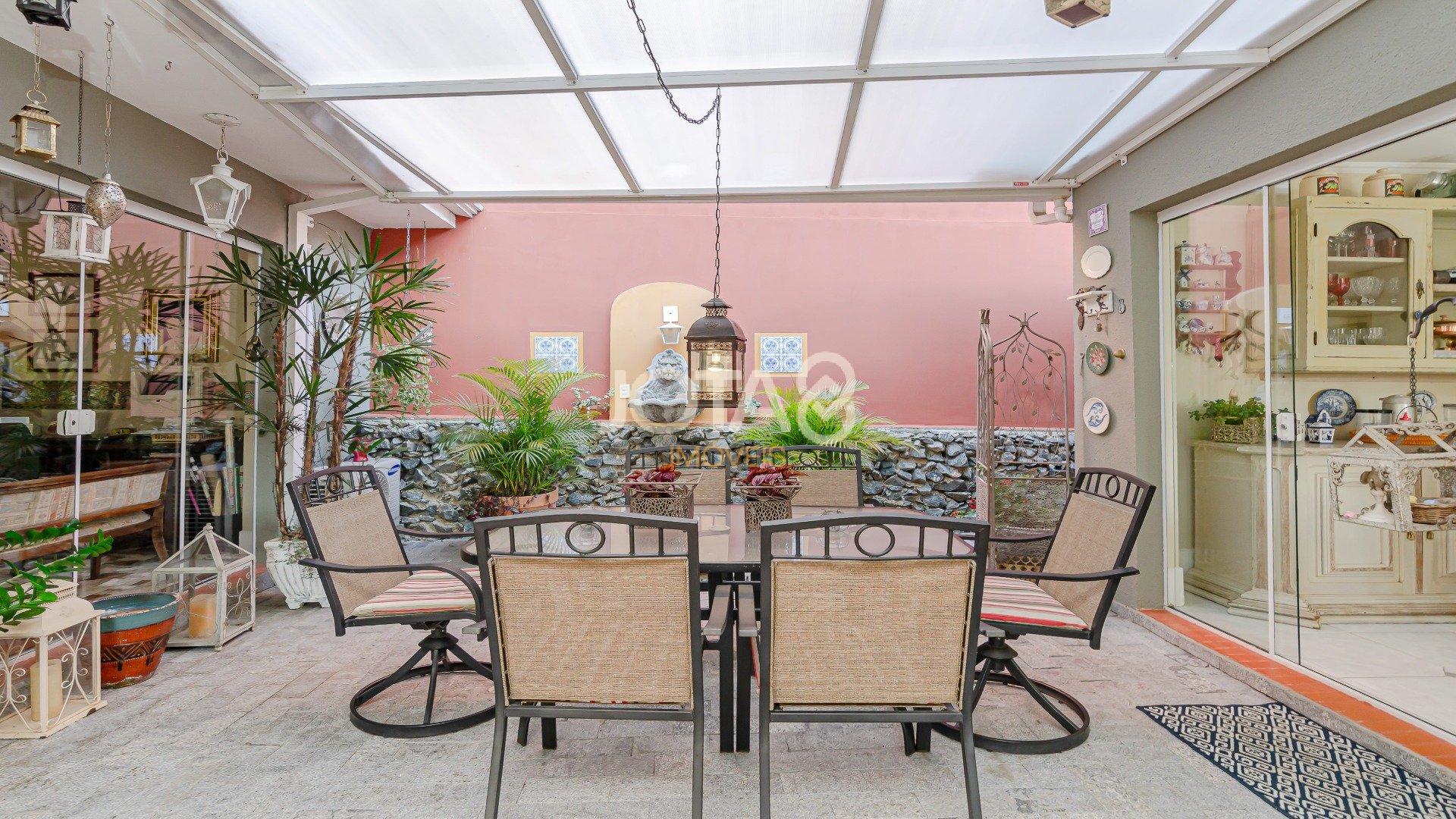 CASA NO BAIRRO PILARZINHO COM 4 QUARTOS  EM MEIO A NATUREZA