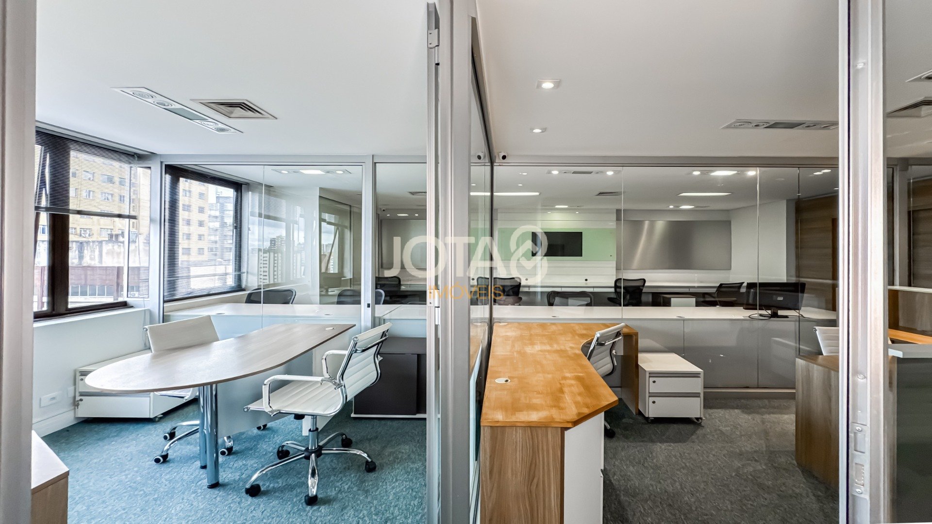 SALA COMERCIAL NO CENTRO !