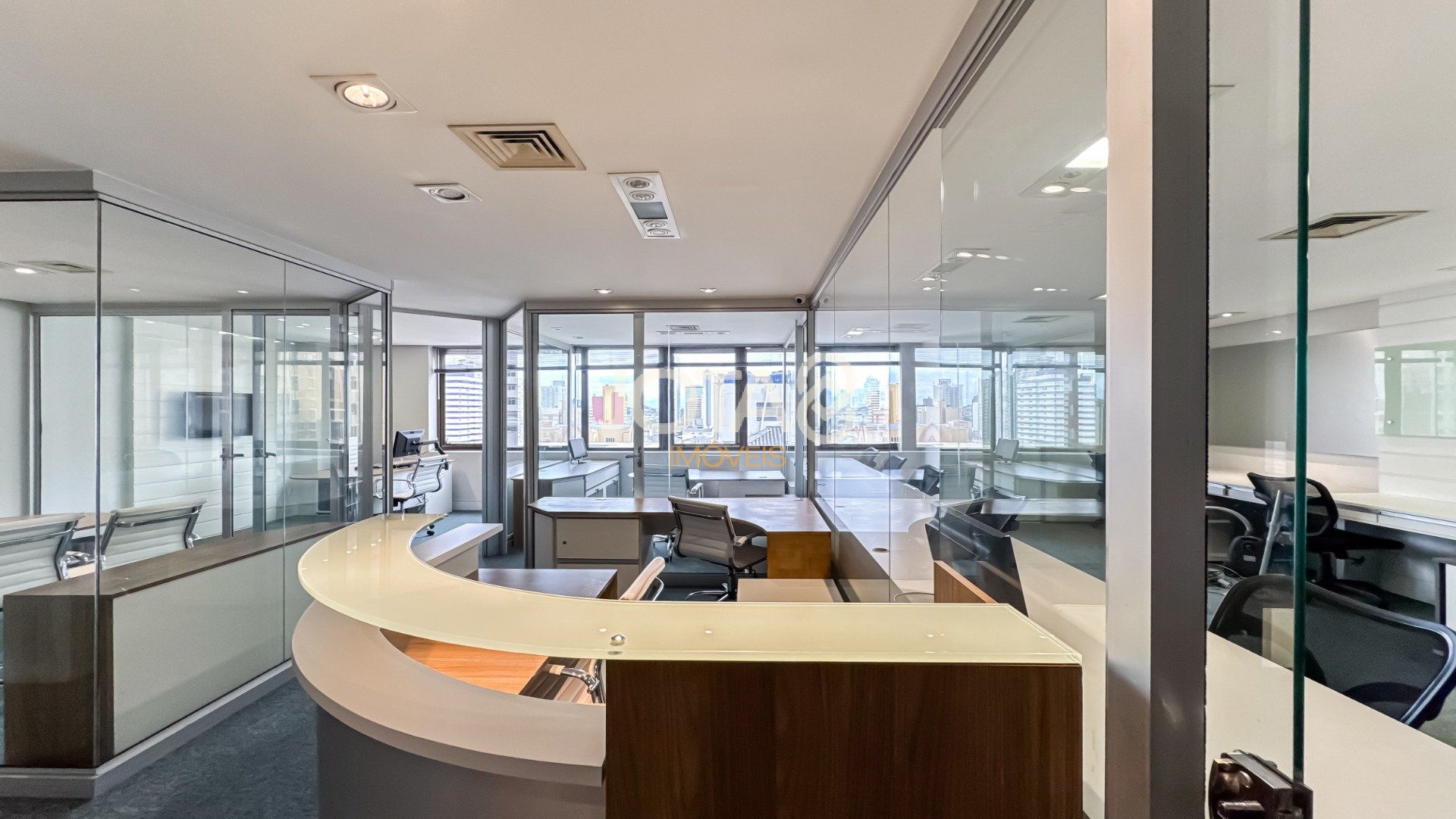 SALA COMERCIAL NO CENTRO !