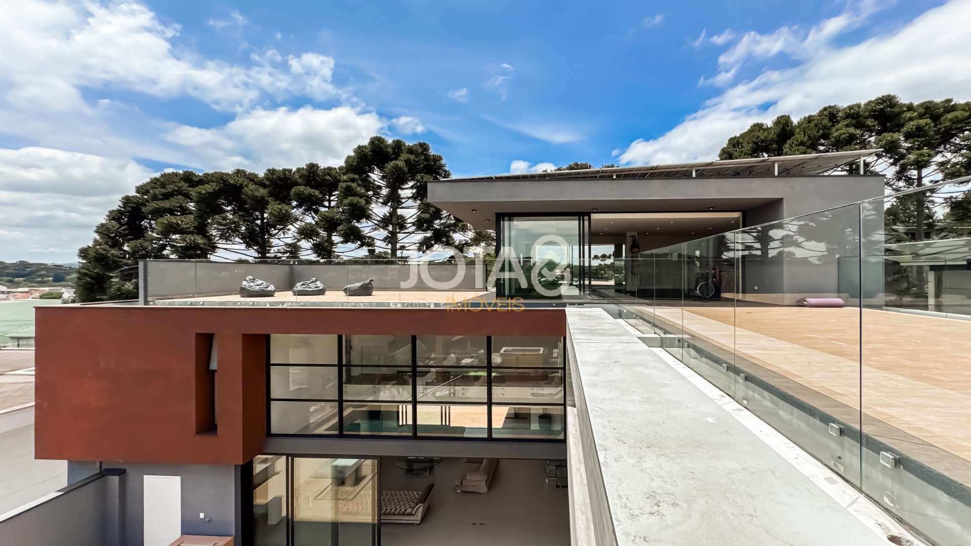 CASA MODERNA 841M2 EM CONDOMINIO, NO VISTA ALEGRE