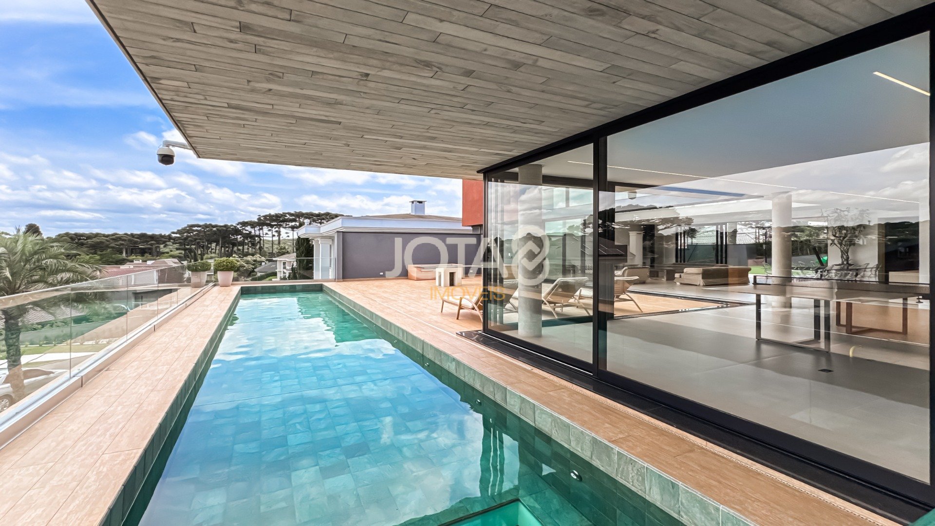 CASA MODERNA 841M2 EM CONDOMINIO, NO VISTA ALEGRE