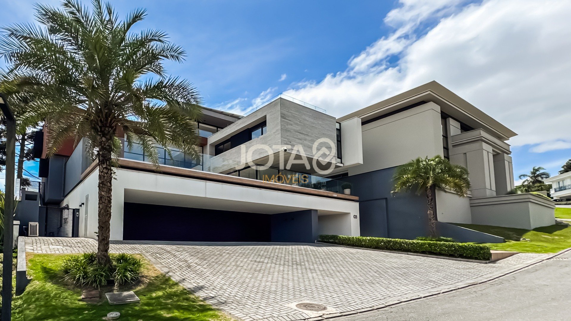 CASA MODERNA 841M2 EM CONDOMINIO, NO VISTA ALEGRE
