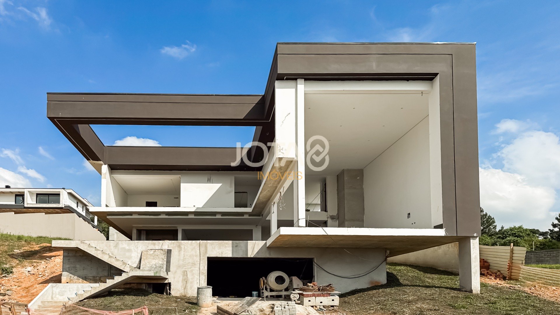 CASA NOVA EM CONDOMÍNIO COM 4 SUÍTES NO PAYSAGE WEEKEND!