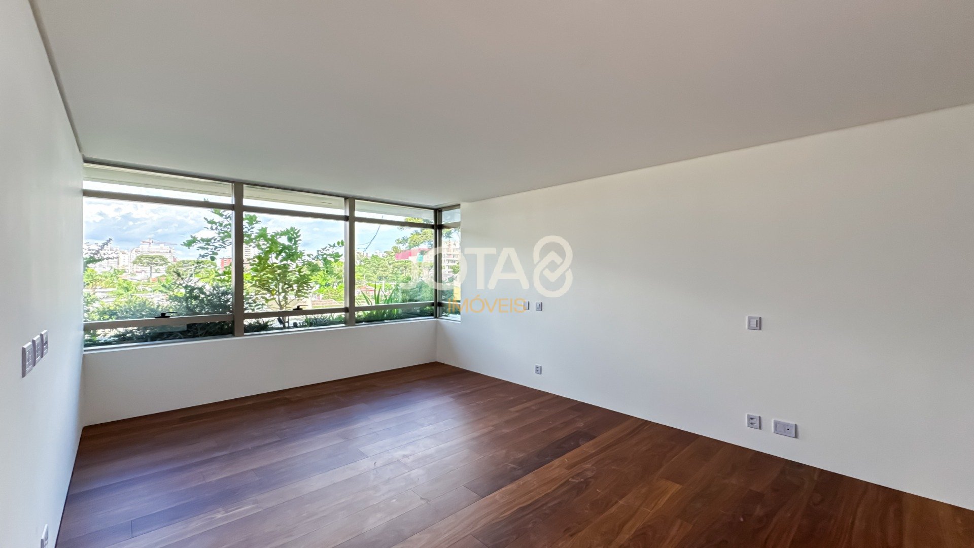 APARTAMENTO NO BATEL 02 SUITES E 04 VAGAS - REVENDA HANAMI