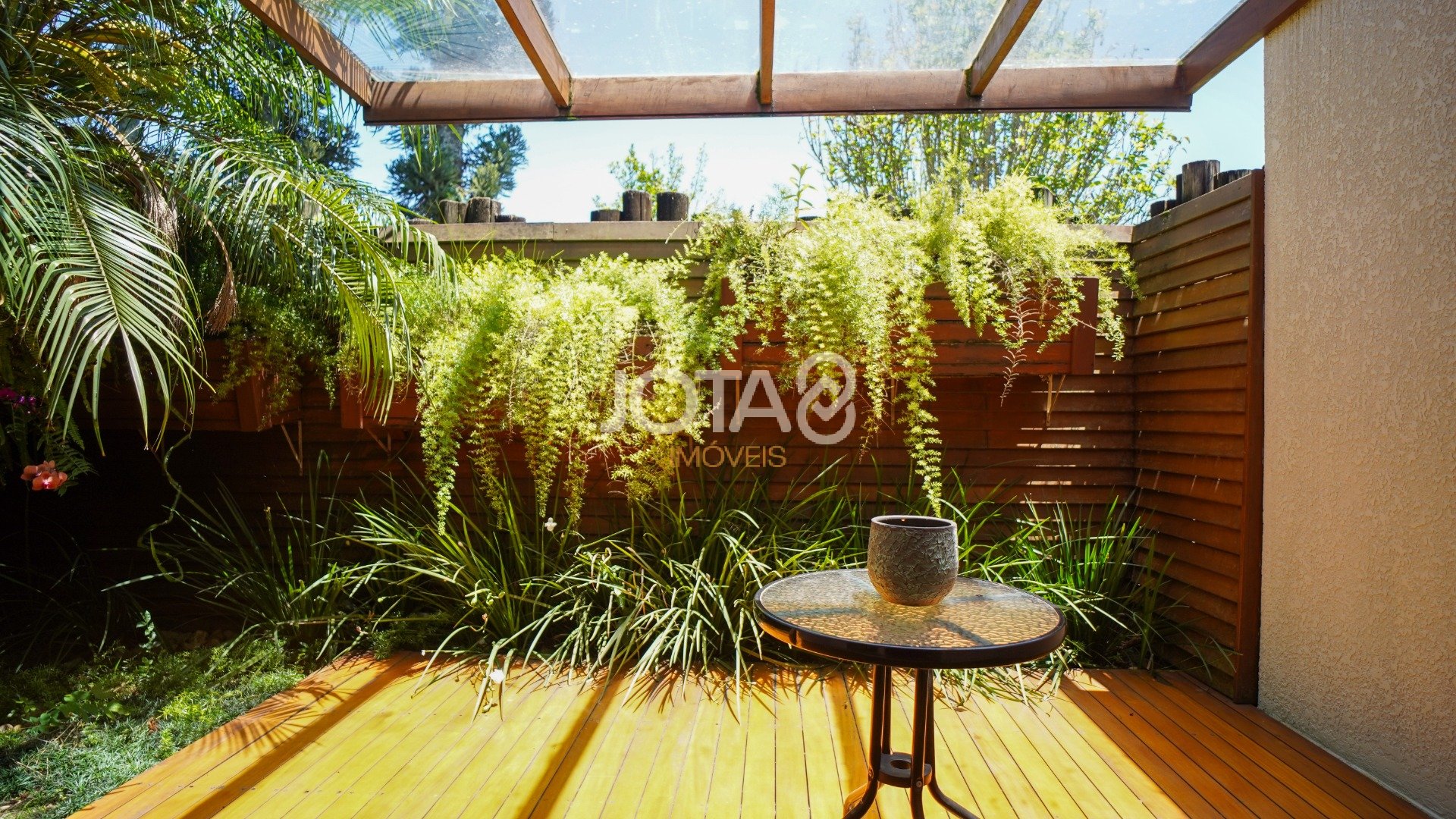 CASA COM PISCINA DE ALTO PADRÃO NO BACACHERI