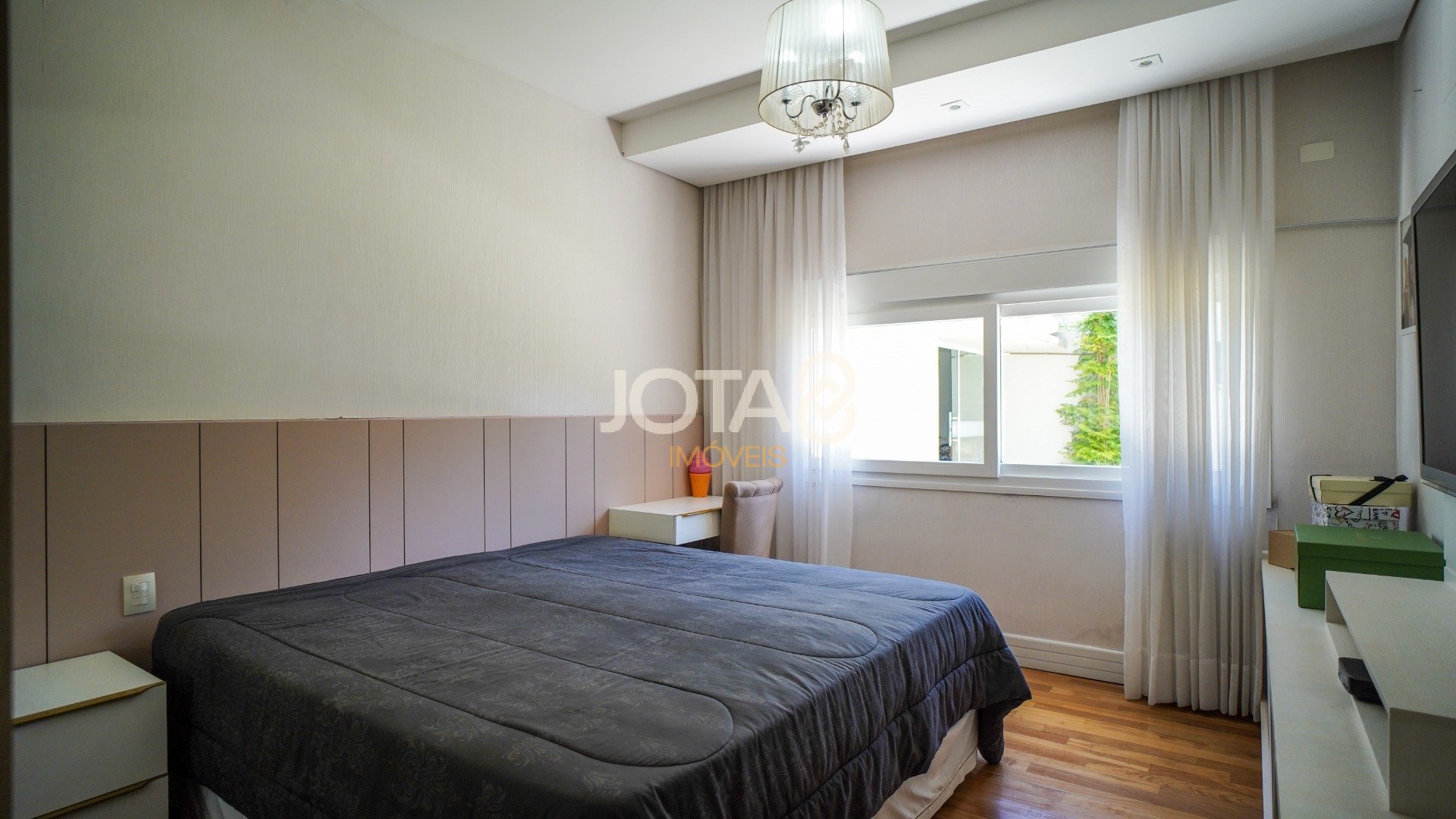 CASA COM PISCINA DE ALTO PADRÃO NO BACACHERI