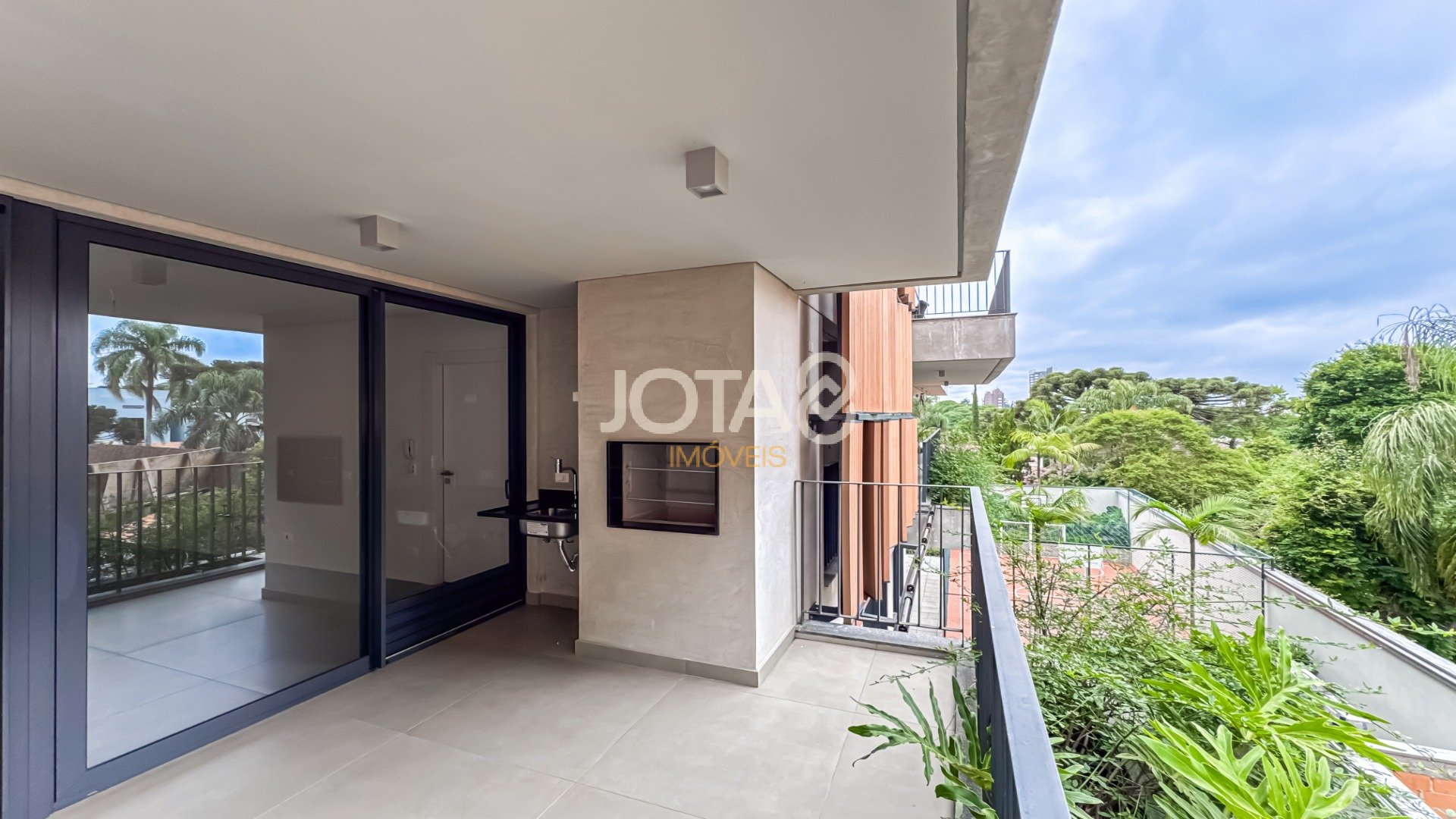 APARTAMENTO NO CABRAL COM 3 SUÍTES - ÁTMAN