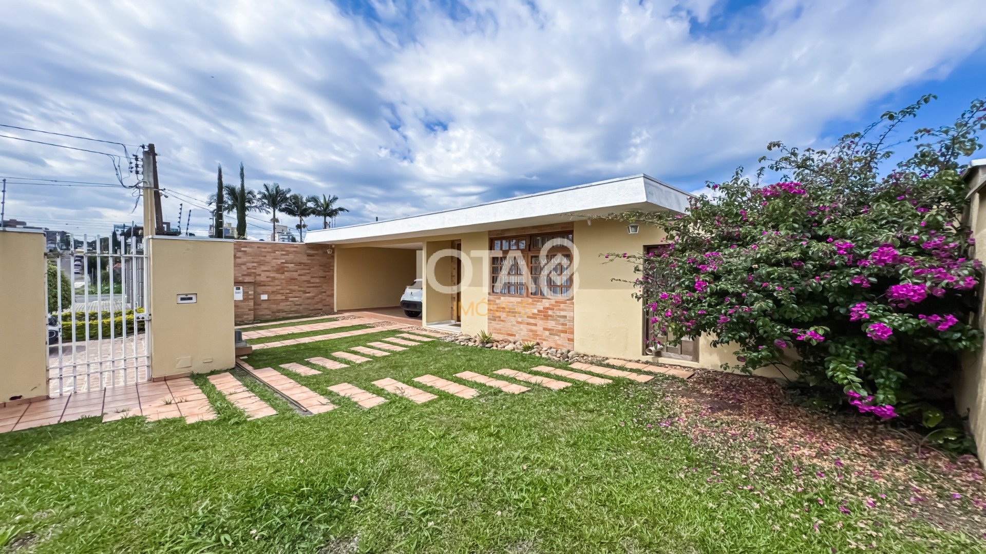 Foto de destaque Casa 4 quartos com piscina no seminário!