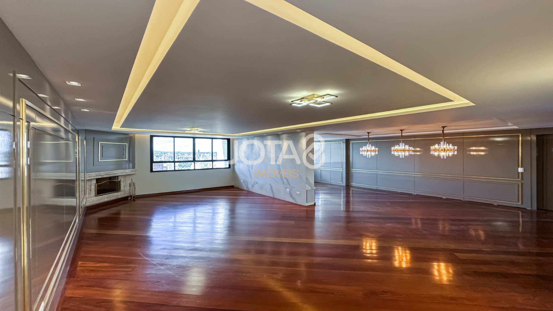 COBERTURA DUPLEX NO BATEL ED MONASTIER