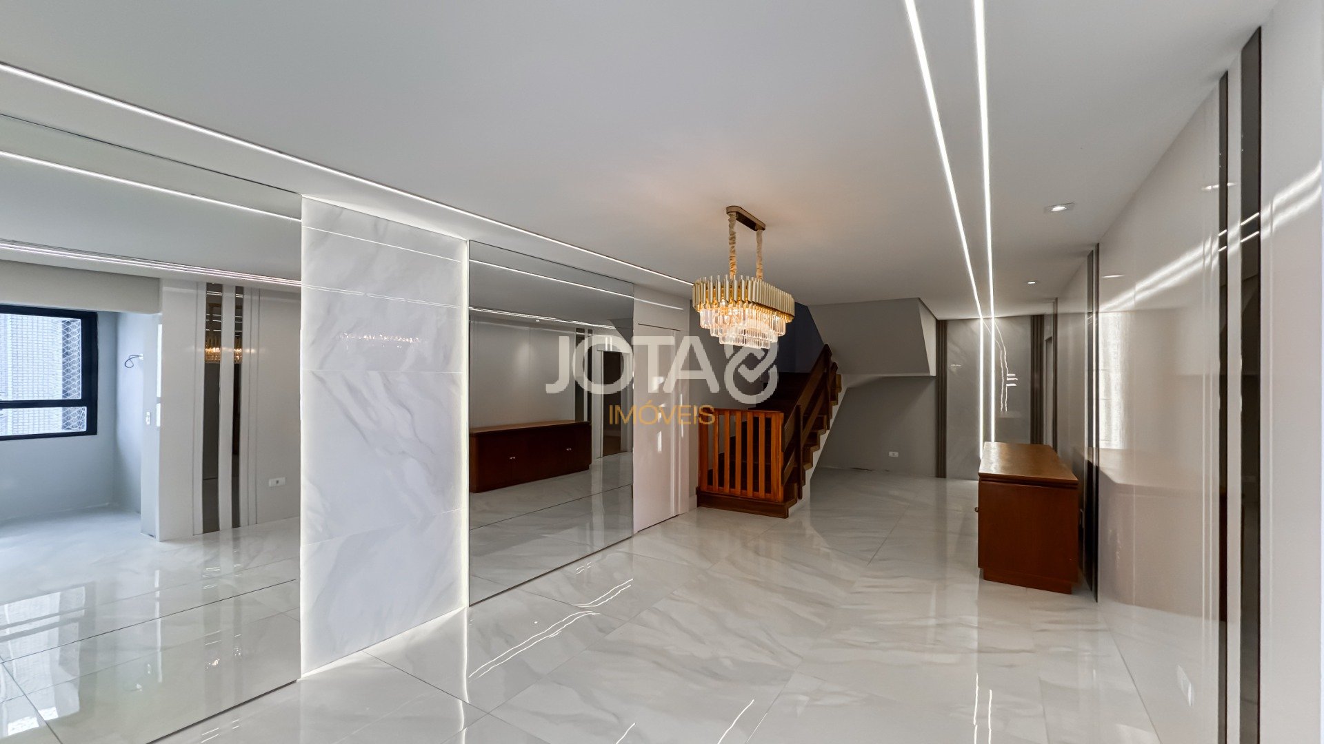 COBERTURA DUPLEX NO BATEL ED MONASTIER