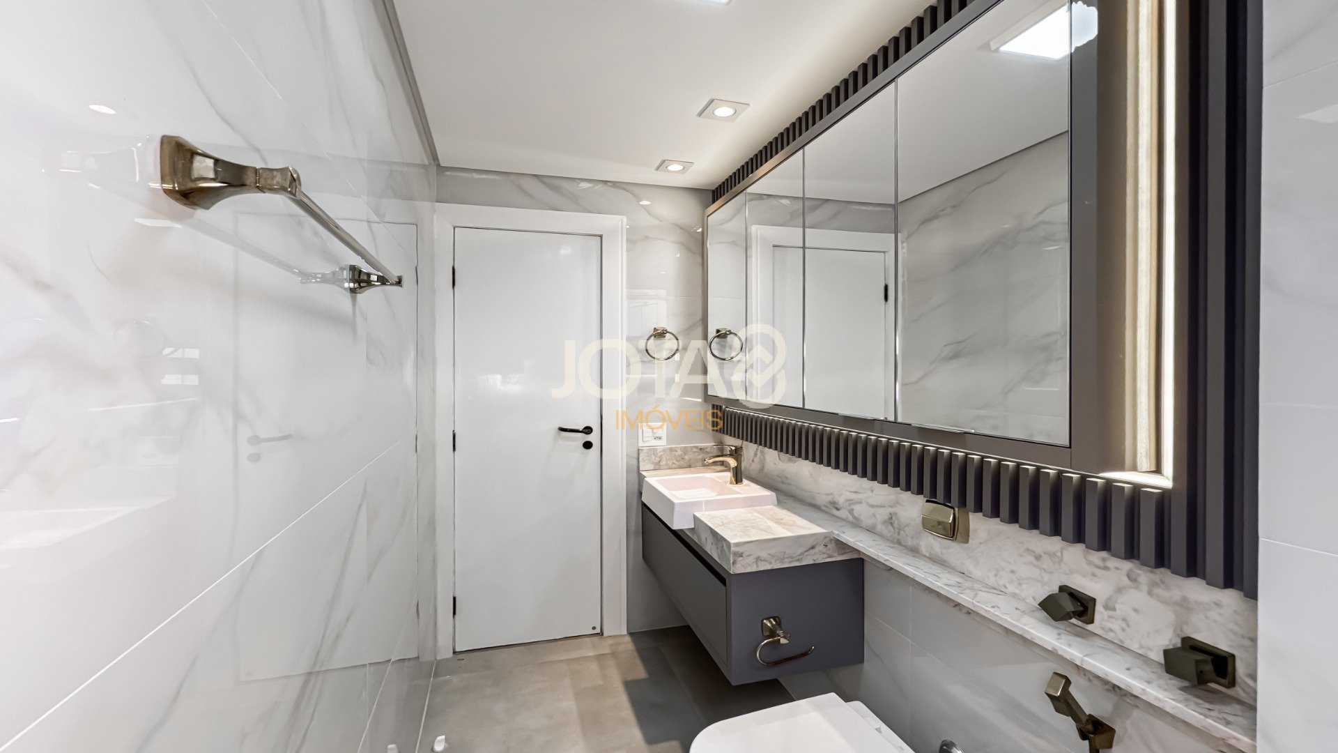 COBERTURA DUPLEX NO BATEL ED MONASTIER