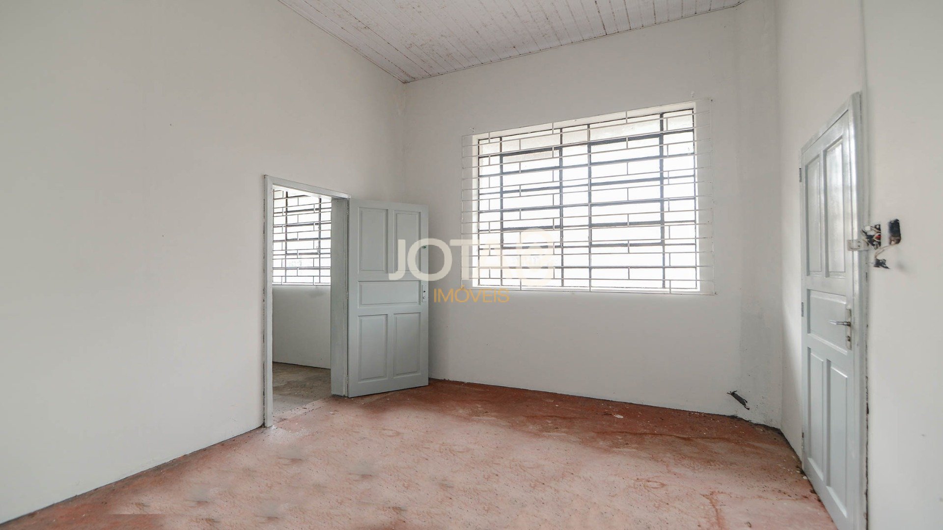 TERRENO NO MERCÊS EM ÓTIMA LOCALIZAÇÃO!