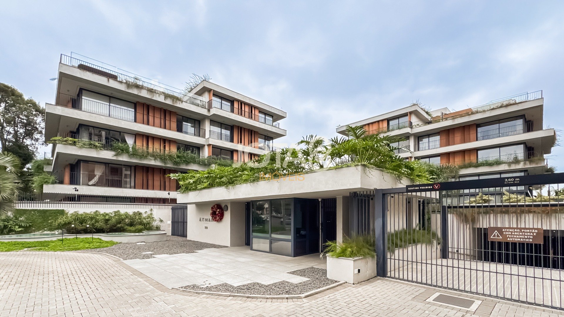 APARTAMENTO NO CABRAL COM 3 SUÍTES - ÁTMAN
