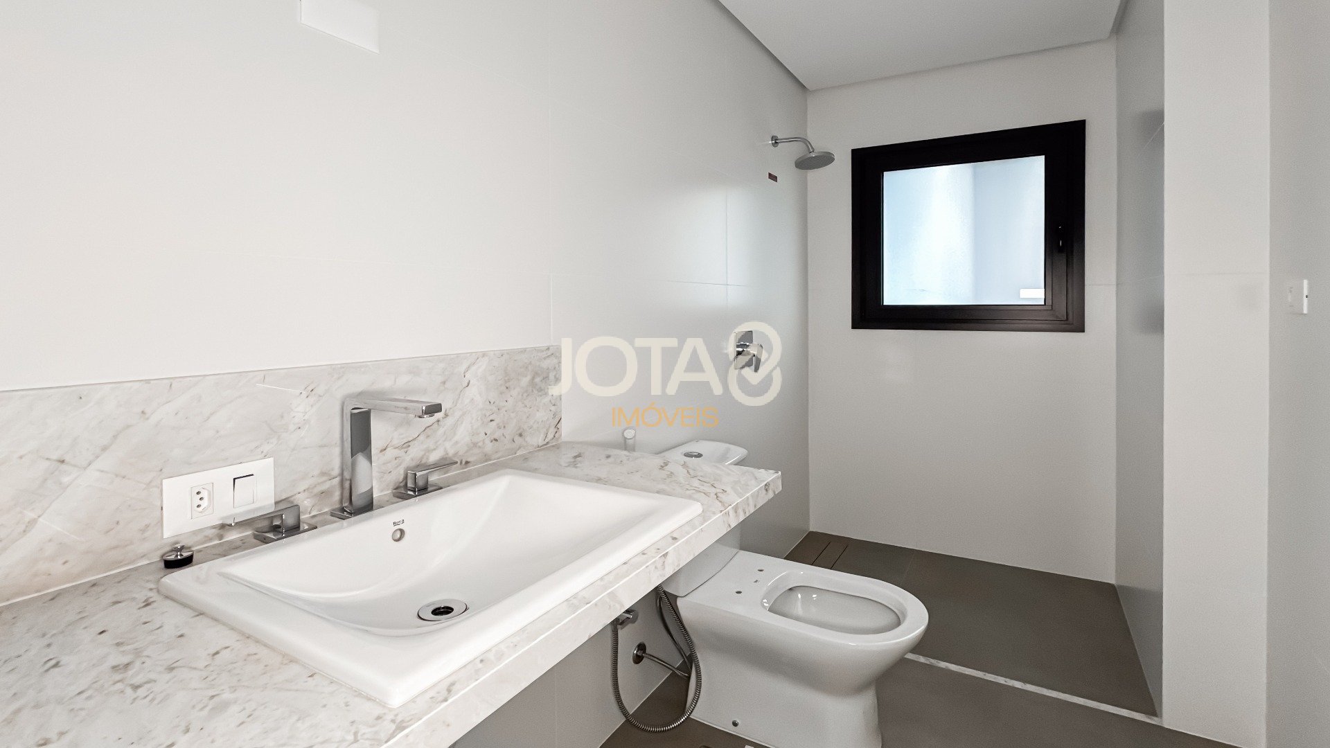 APARTAMENTO NO CABRAL COM 3 SUÍTES - ÁTMAN