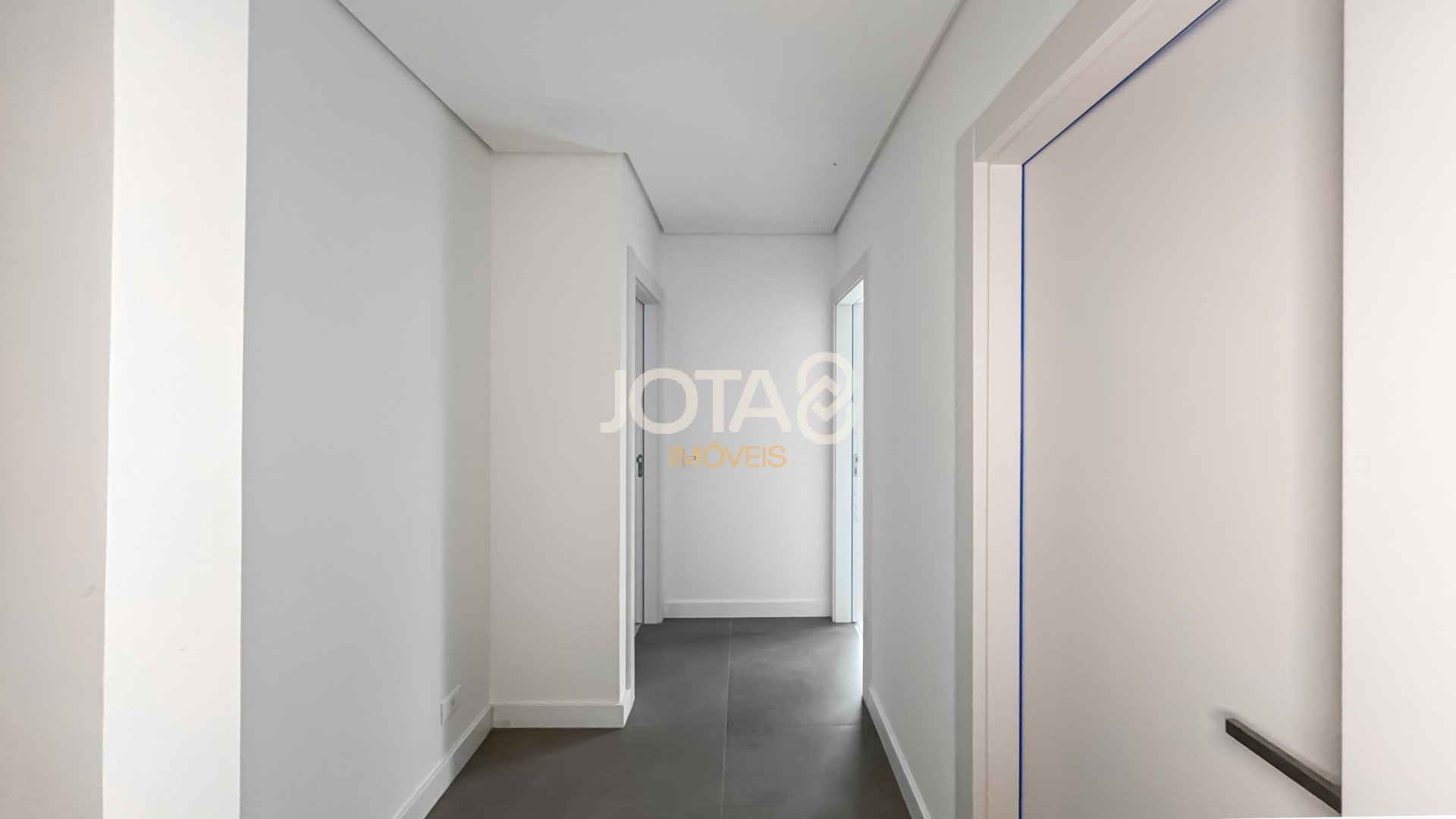 APARTAMENTO NO CABRAL COM 3 SUÍTES - ÁTMAN