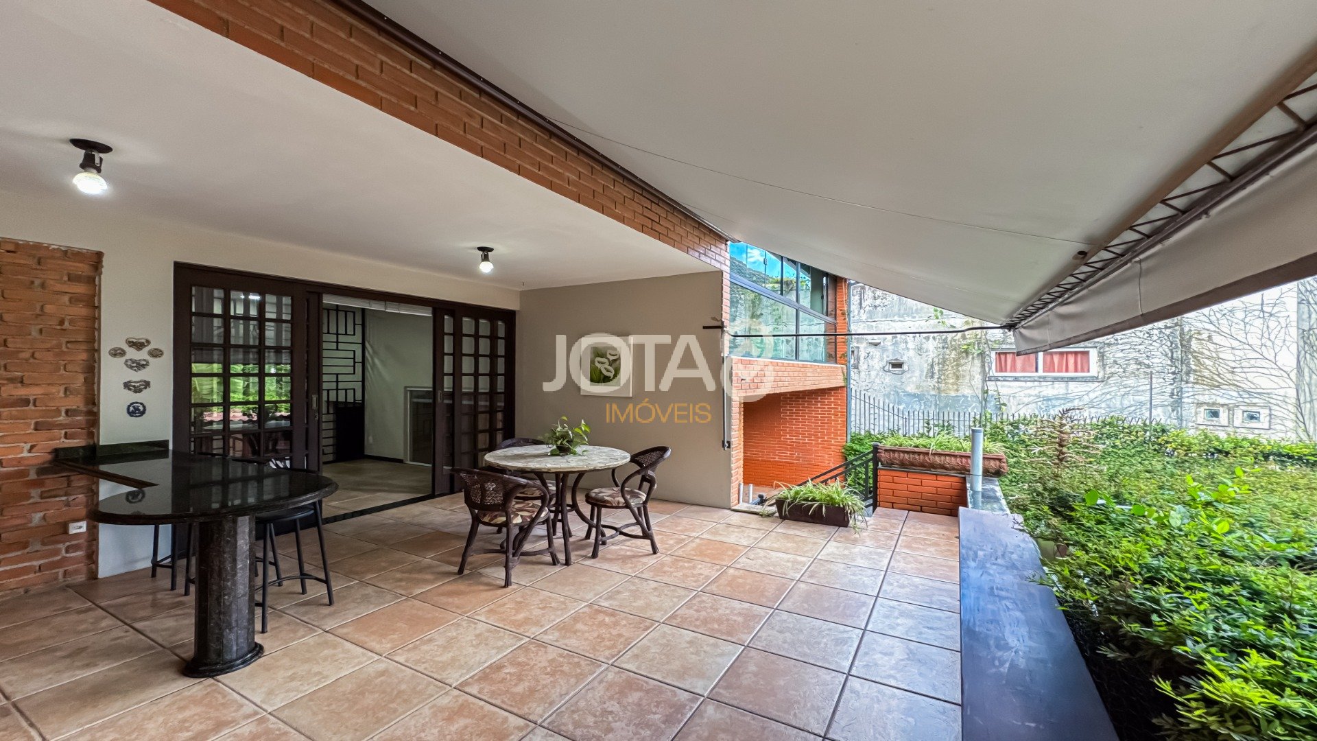 TERRENO GRANDE COM 2 CASAS 100% AVERBADAS NO VISTA ALEGRE