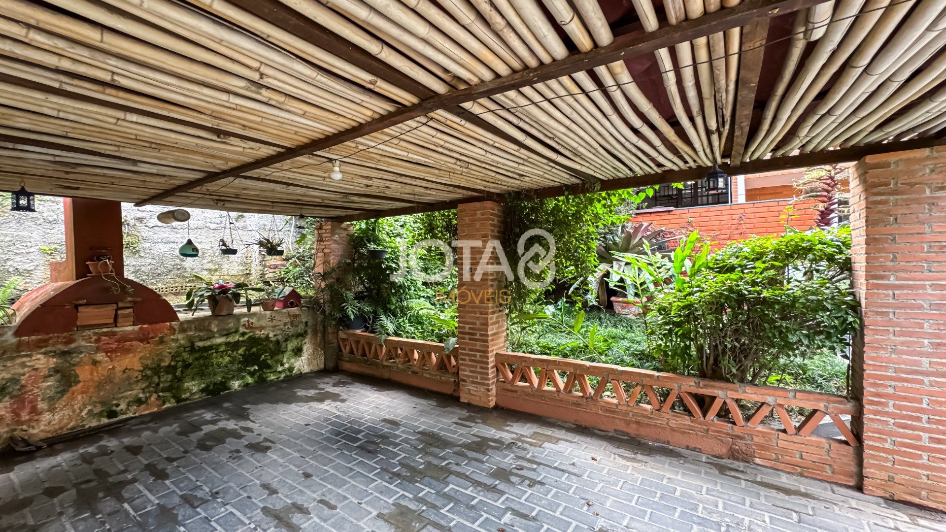 TERRENO GRANDE COM 2 CASAS 100% AVERBADAS NO VISTA ALEGRE