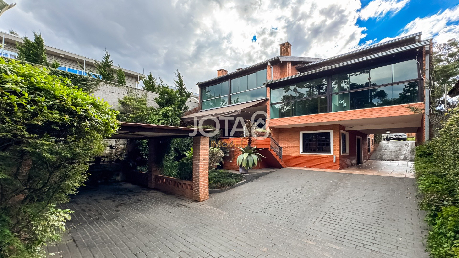 TERRENO GRANDE COM 2 CASAS 100% AVERBADAS NO VISTA ALEGRE