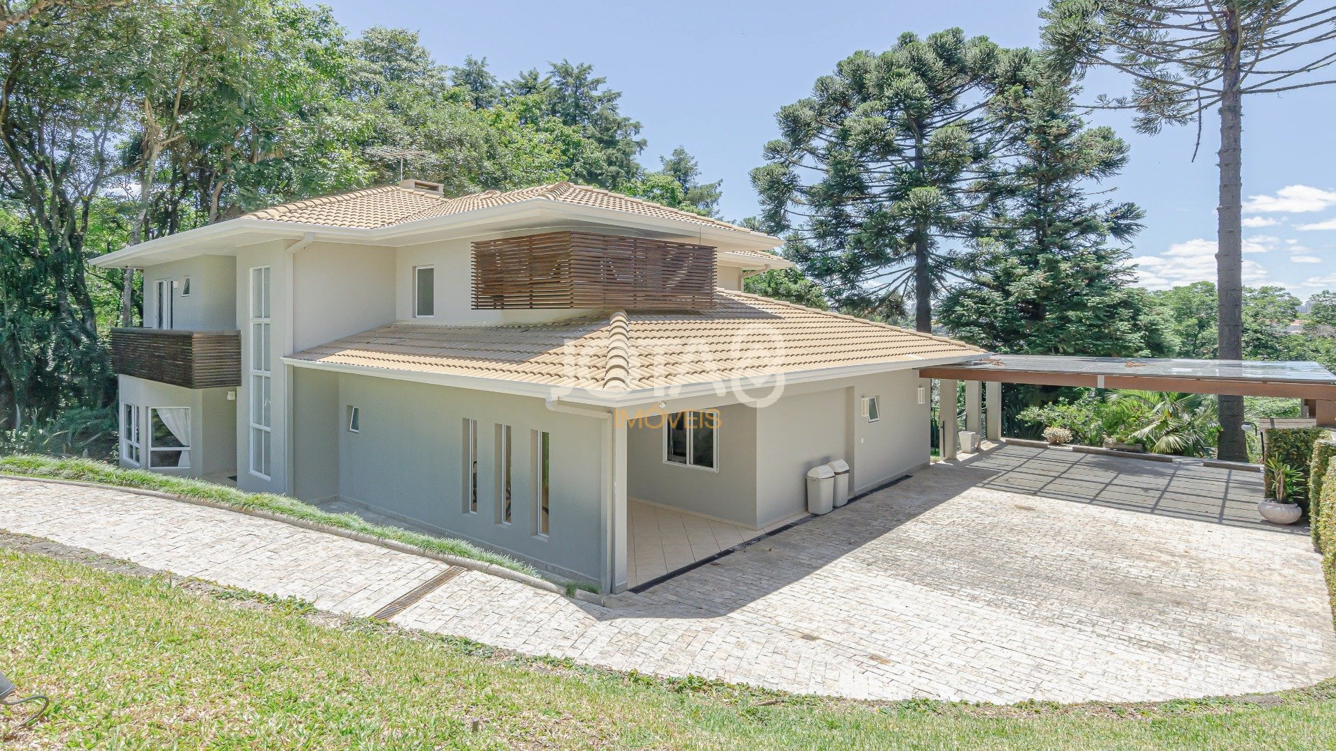 CASA A VENDA EM CONDOMÍNIO FECHADO CAMPO COMPRIDO