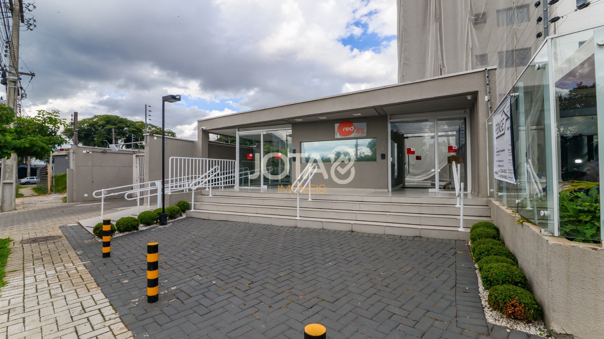 APARTAMENTO RED ECOVILLE ANDAR ALTO NO CAMPINA DO SIQUEIRA.