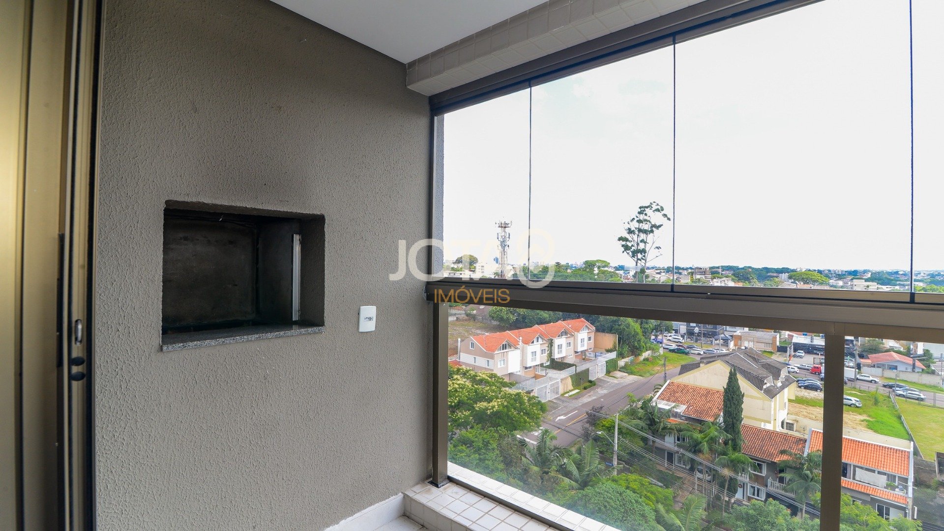 APARTAMENTO RED ECOVILLE ANDAR ALTO NO CAMPINA DO SIQUEIRA.