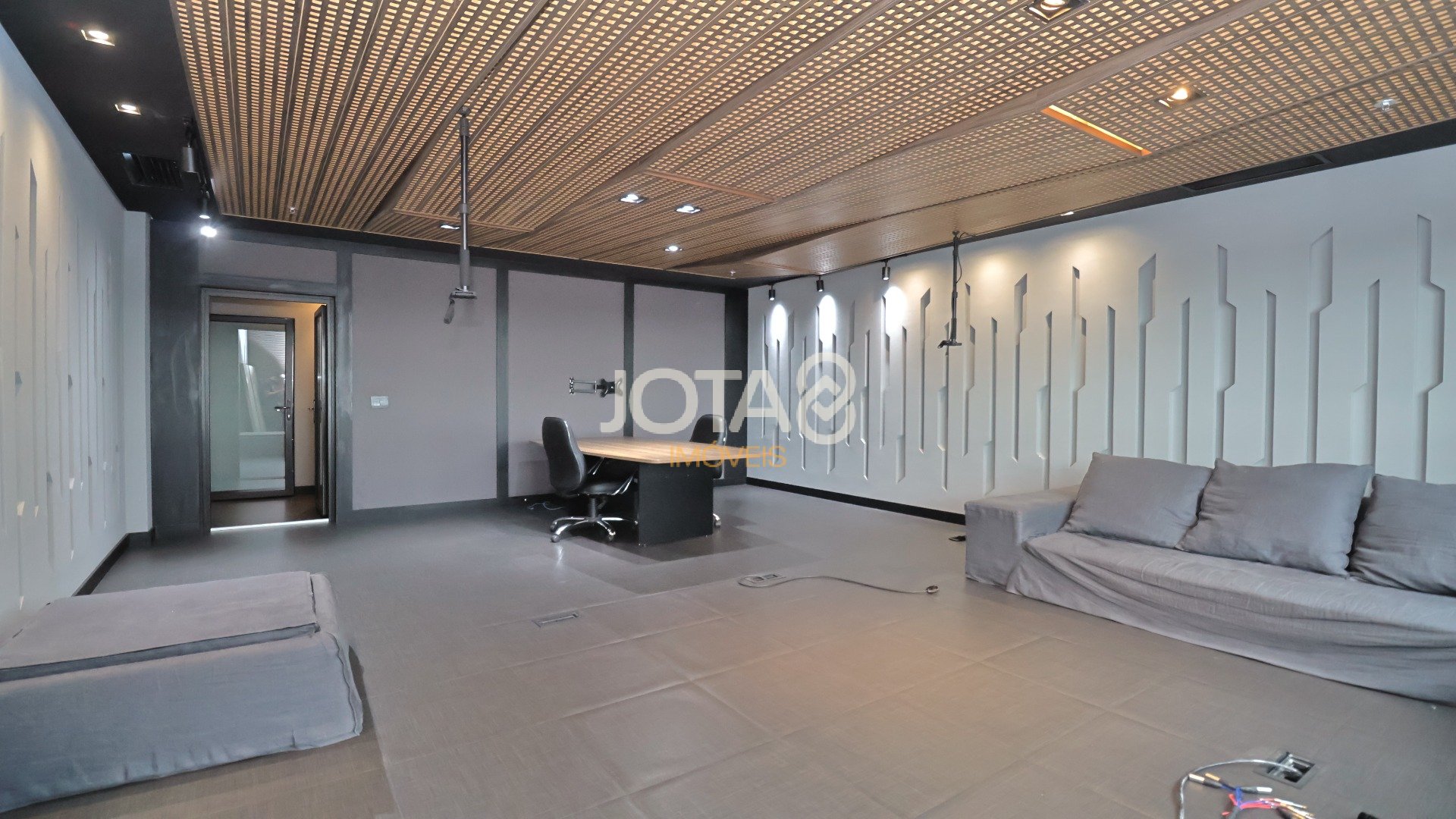 SALA COMERICAL NO UNIVERSE LIFE SQUARE - J8