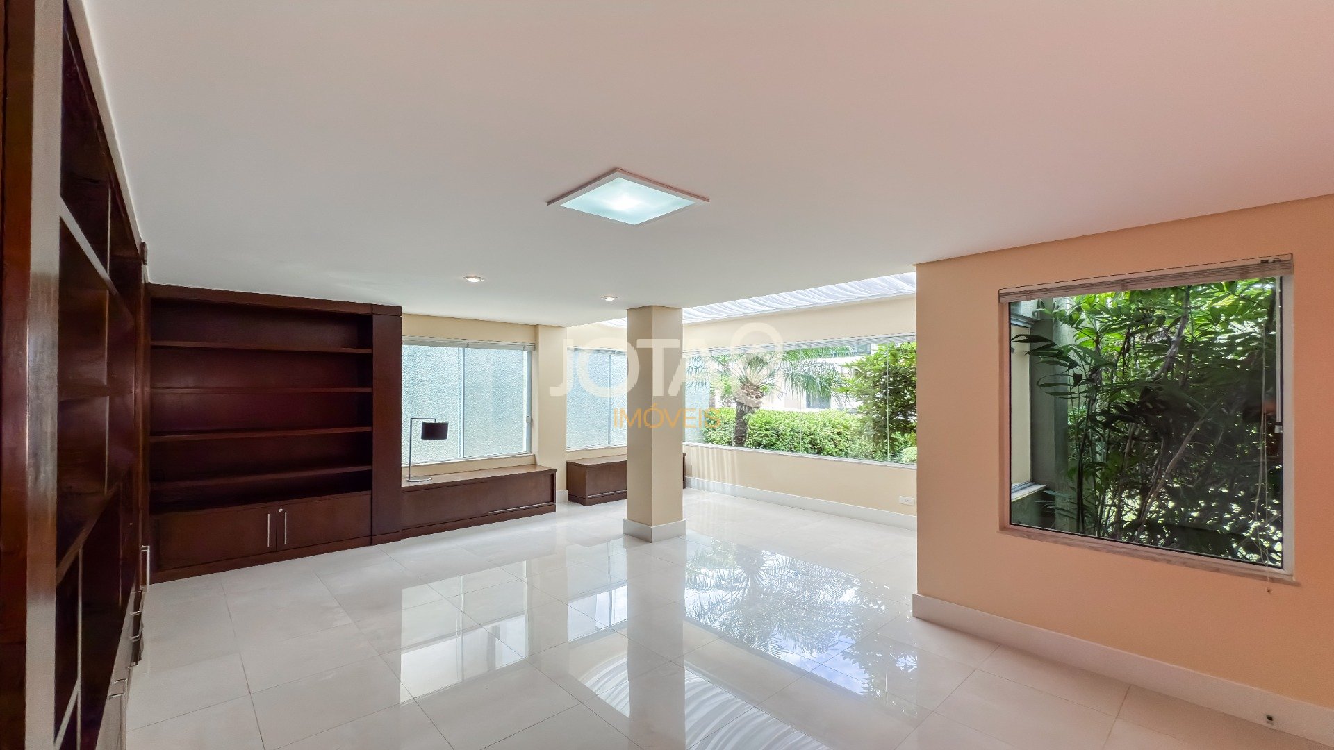 CASA NO COLINAS SÃO FRANCISCO COM 4 QUARTOS!