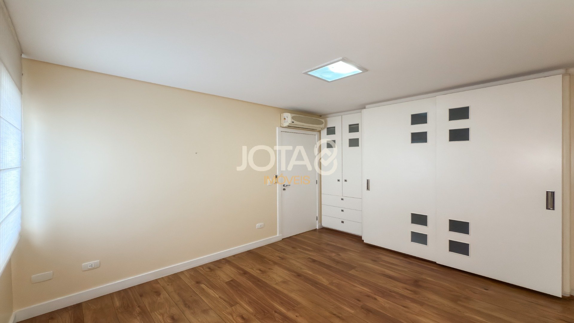 CASA NO COLINAS SÃO FRANCISCO COM 4 QUARTOS!