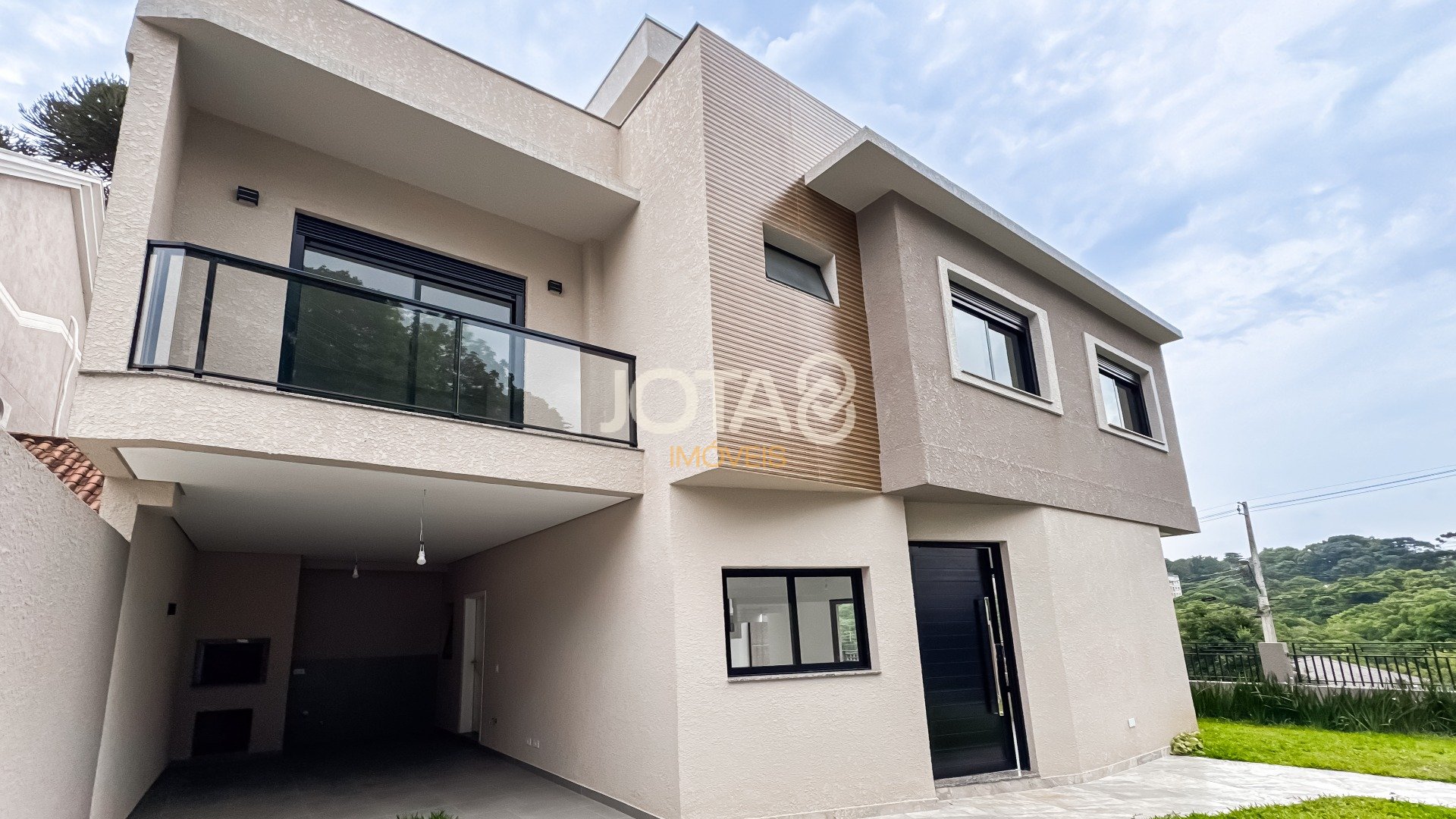 SOBRADO 3 SUITES NO VISTA ALEGRE!
