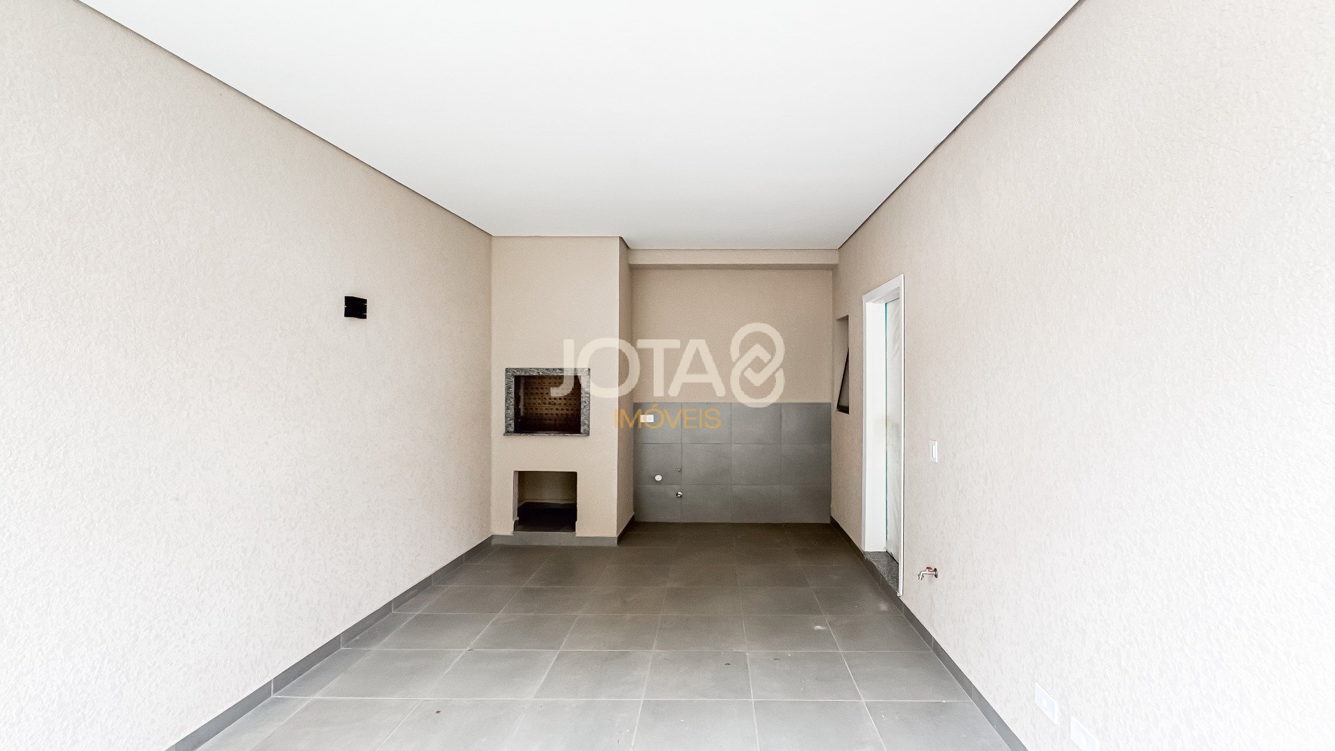 SOBRADO 3 SUITES NO VISTA ALEGRE!