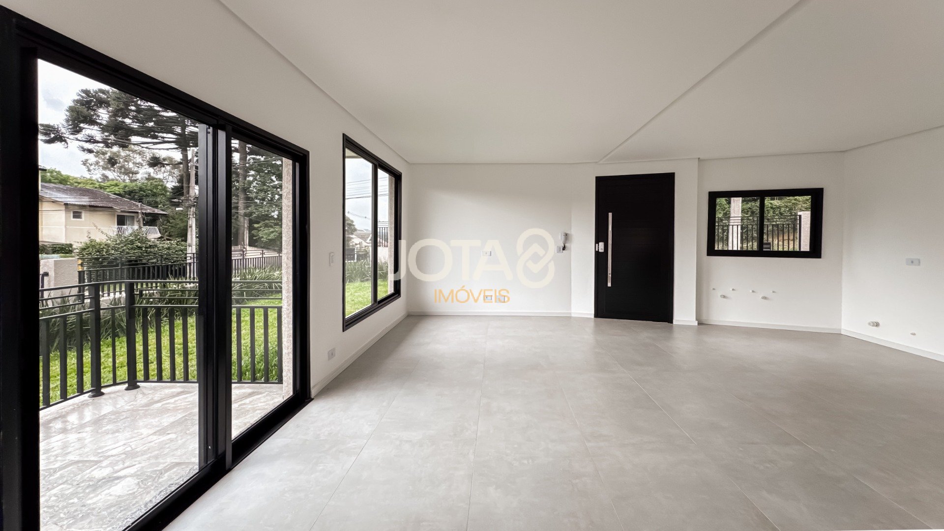 SOBRADO 3 SUITES NO VISTA ALEGRE!